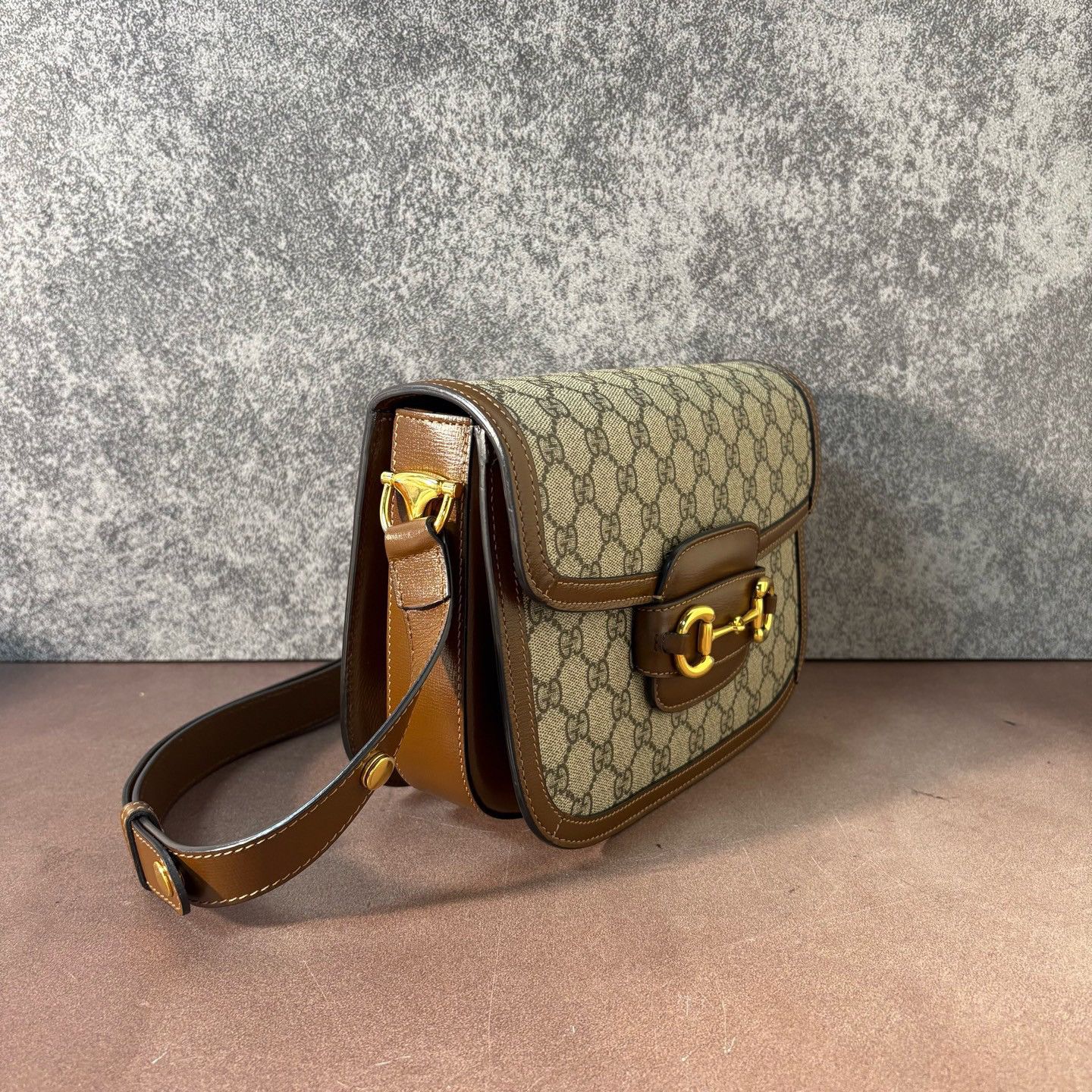 Gucci Gucci Horsebit 1955 Monogram Shoulder Bag Size ONE SIZE - 4 Thumbnail