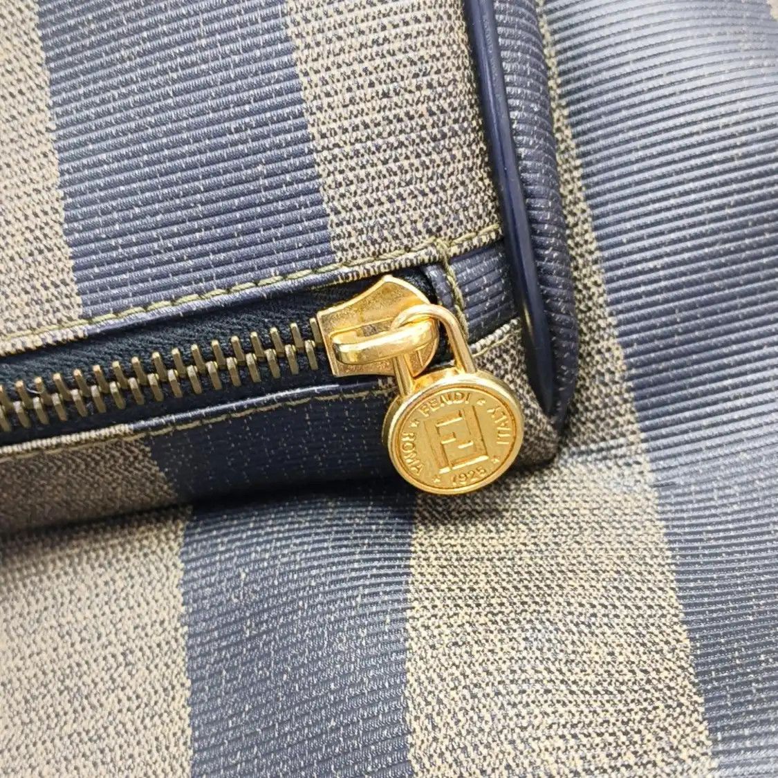 Fendi FENDI Pequin color-block coated canvas backpack gold hardware Size ONE SIZE - 7 Thumbnail