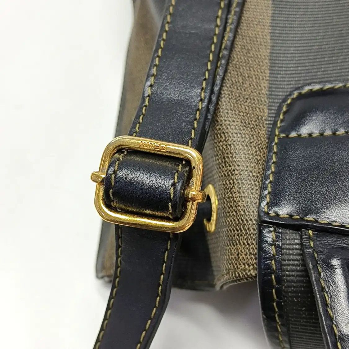 Fendi FENDI Pequin color-block coated canvas backpack gold hardware Size ONE SIZE - 12 Thumbnail