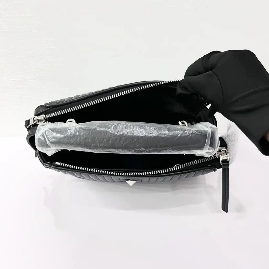 Fendi FENDI Dotcom black leather stud quilted shoulder bag Size ONE SIZE - 5 Thumbnail