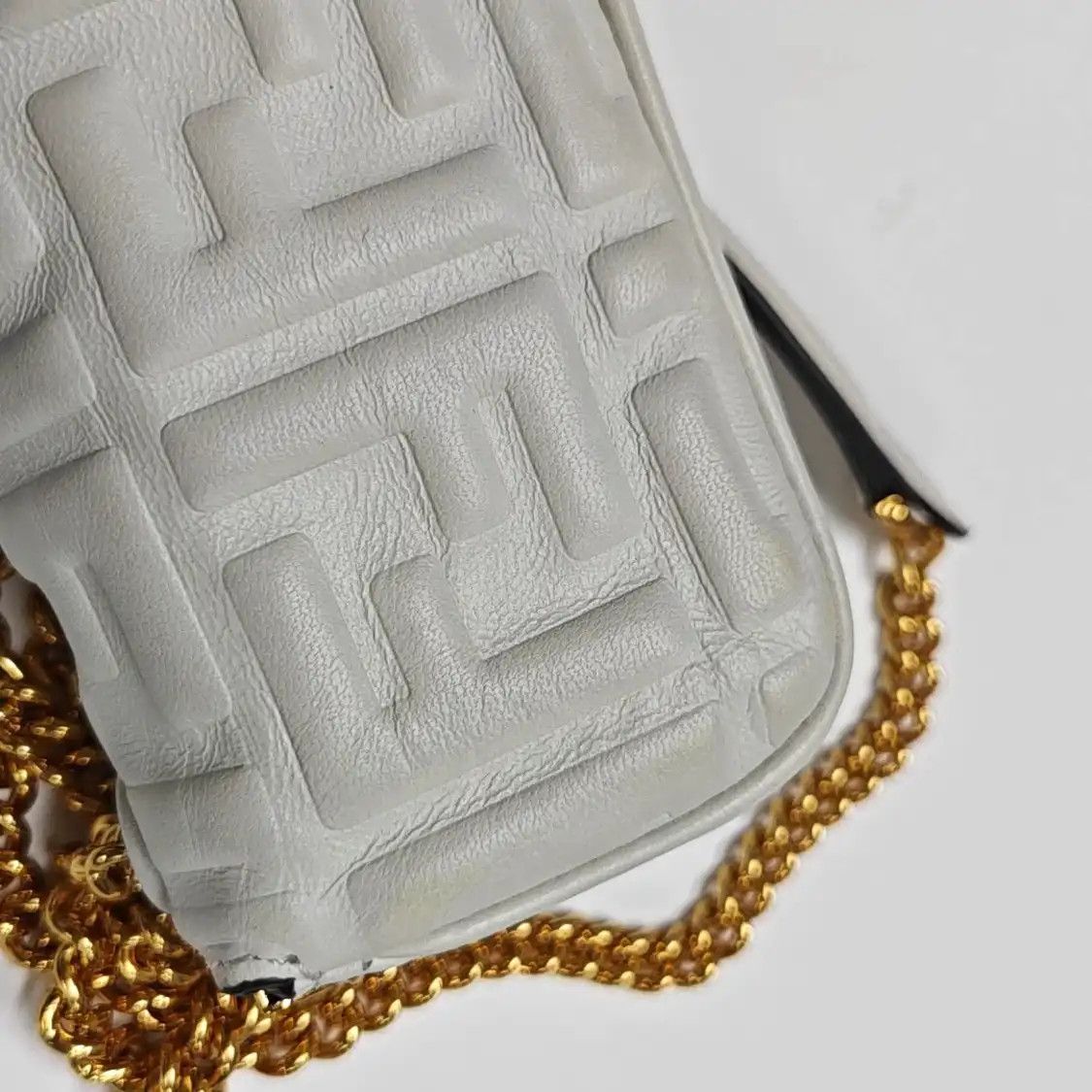 Fendi FENDI Baguette white sheepskin monogram shoulder bag crossbody bag gold hardware Size ONE SIZE - 12 Thumbnail