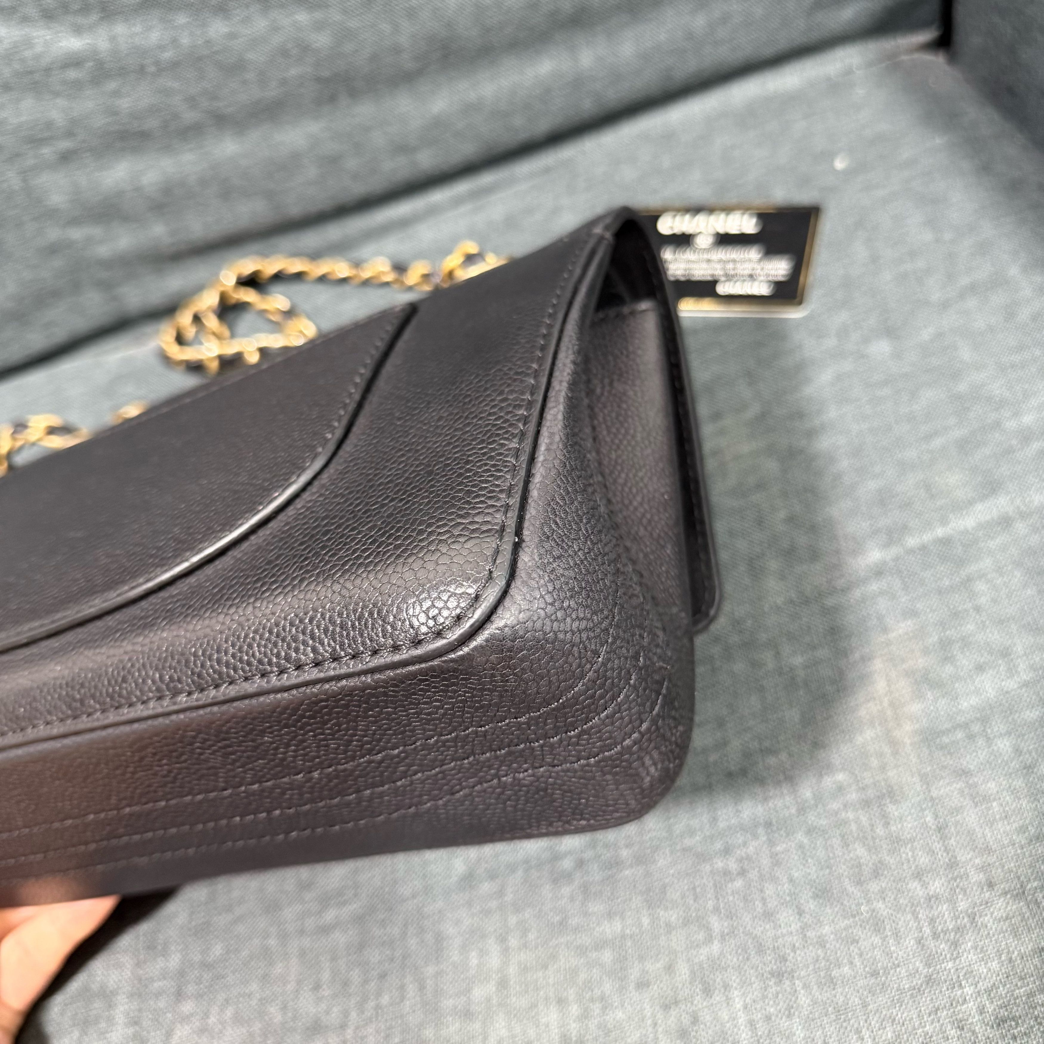 Chanel CHANEL Classic Flap Medium Caviar Leather Shoulder Bag Size ONE SIZE - 11 Thumbnail