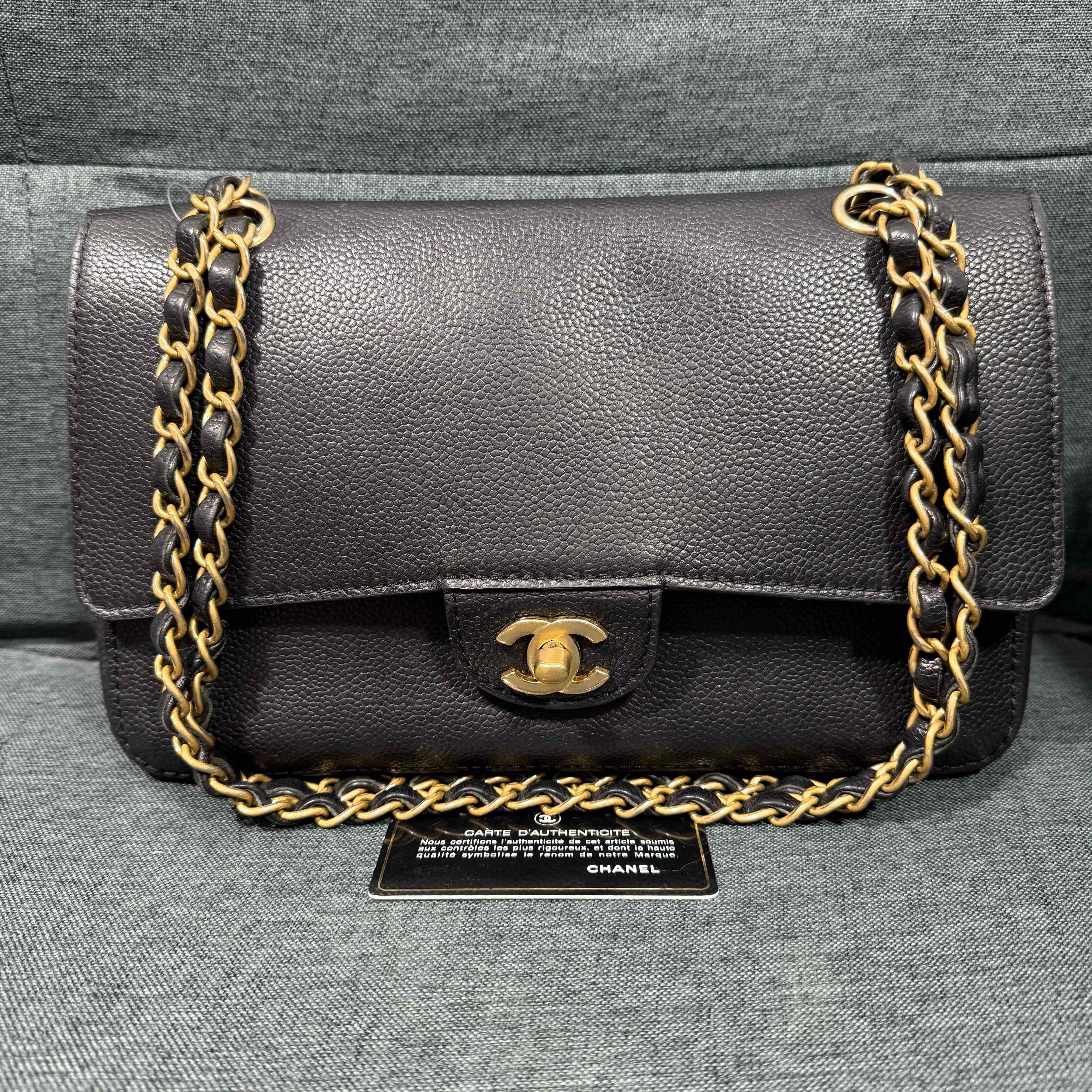 Chanel CHANEL Classic Flap Medium Caviar Leather Shoulder Bag Size ONE SIZE - 2 Thumbnail