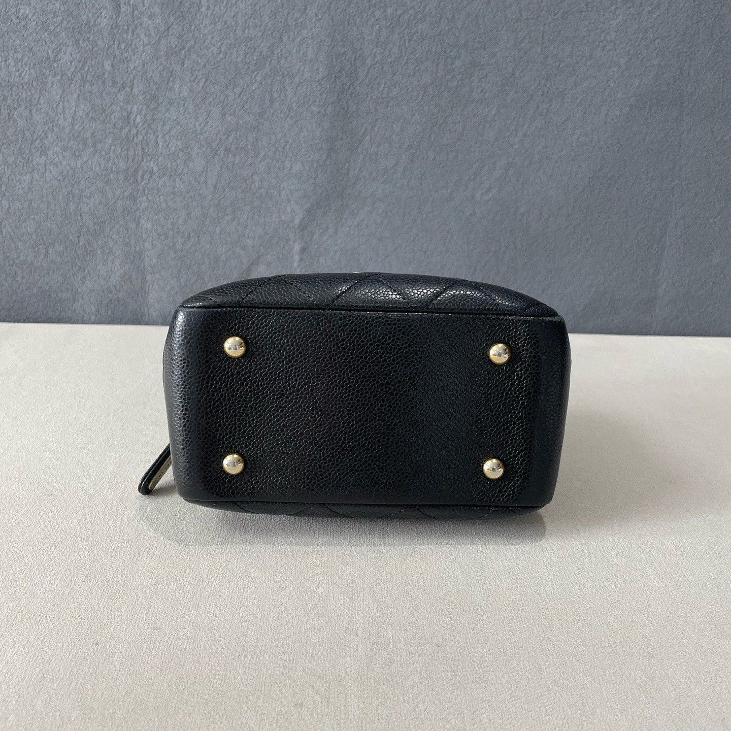 Chanel Chanel Quilted Caviar Camera Case Bag Size ONE SIZE Size ONE SIZE - 8 Thumbnail