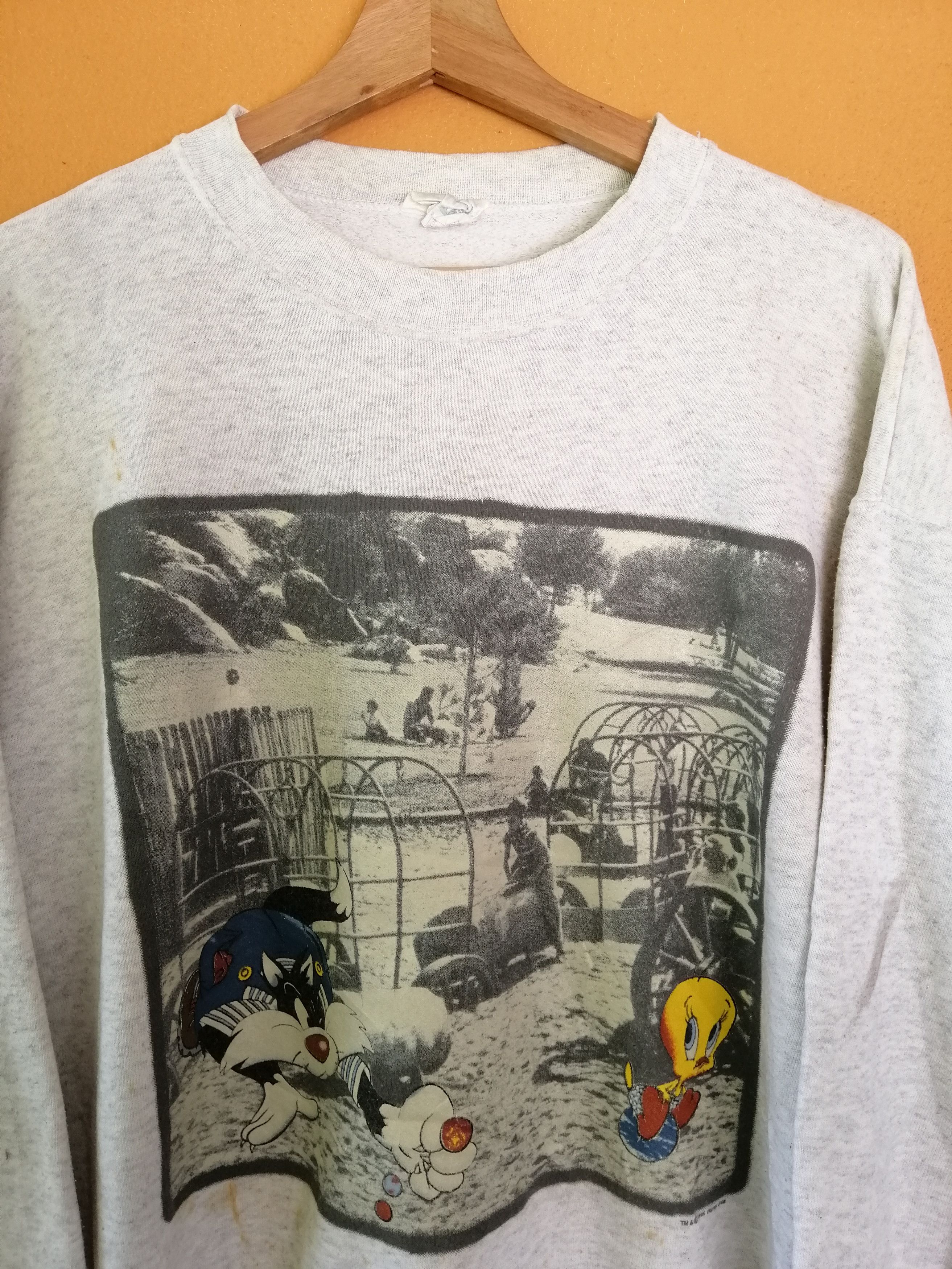 Cartoon Network Vintage 1995 Looney Tunes Crewneck Sweatshirt B26 Size US L / EU 52-54 / 3 - 6 Thumbnail