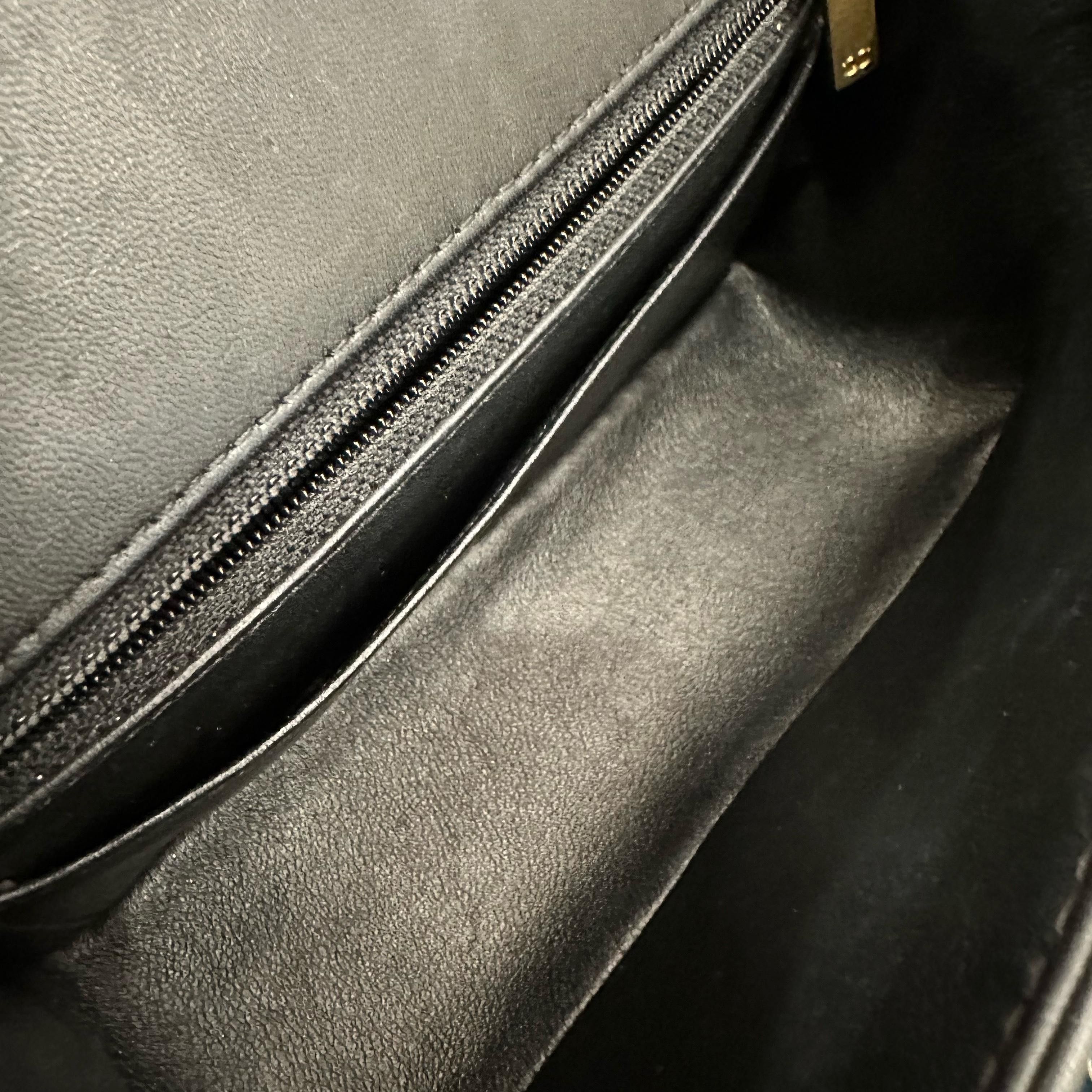 Chanel Chanel 2.55 Embossed Leather Handbag Size ONE SIZE - 10 Thumbnail
