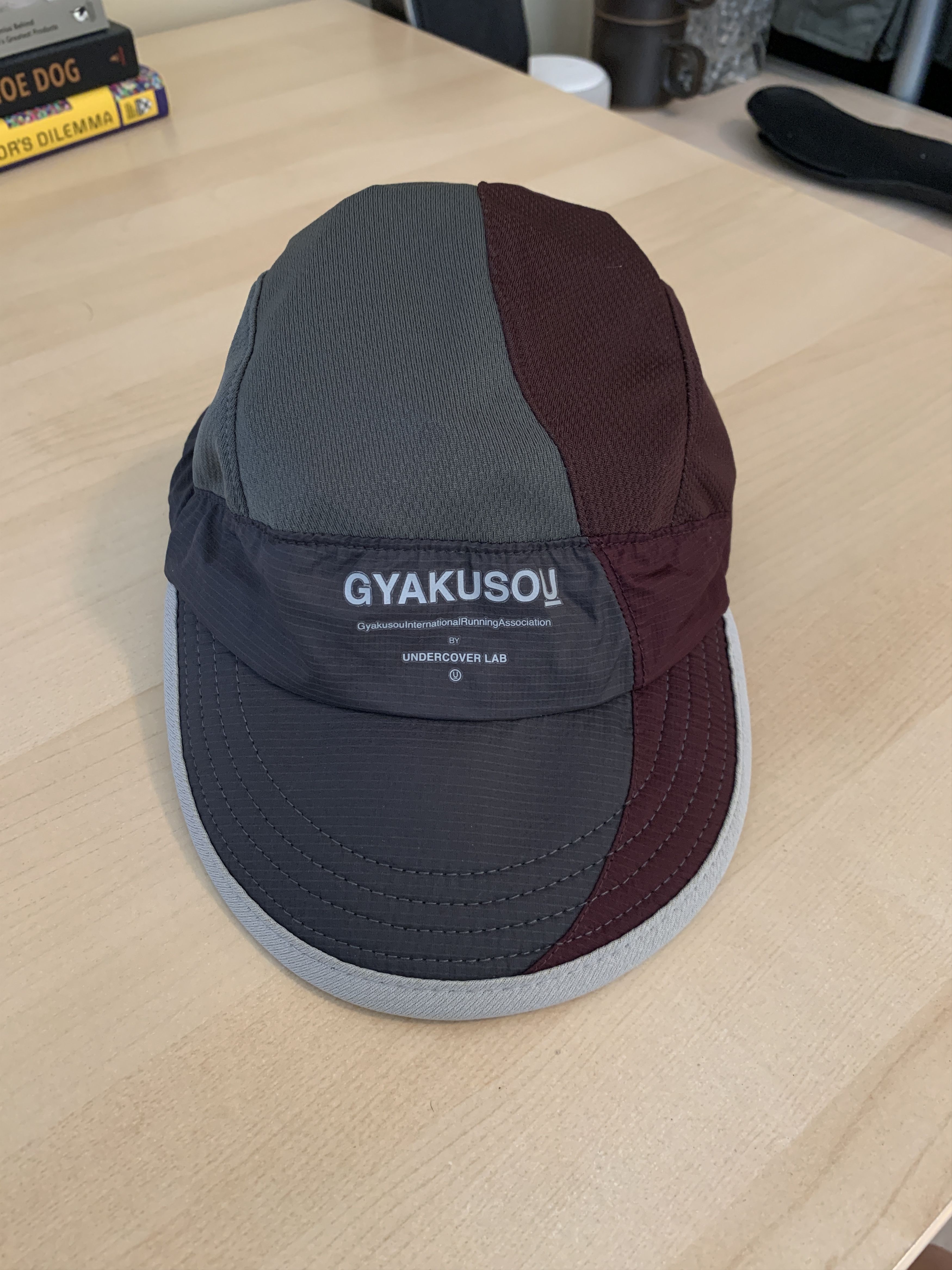 gyakusou hat