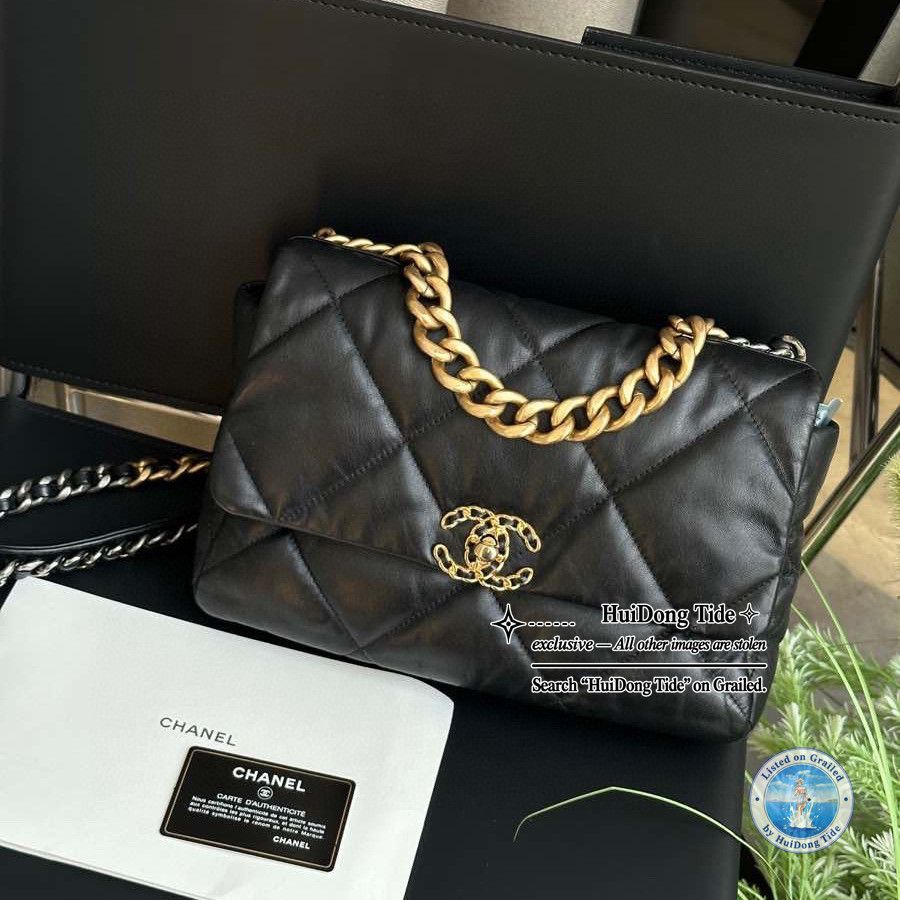 Chanel Chanel 19 Medium Quilted Lambskin Flap Bag Black Size ONE SIZE - 8 Thumbnail