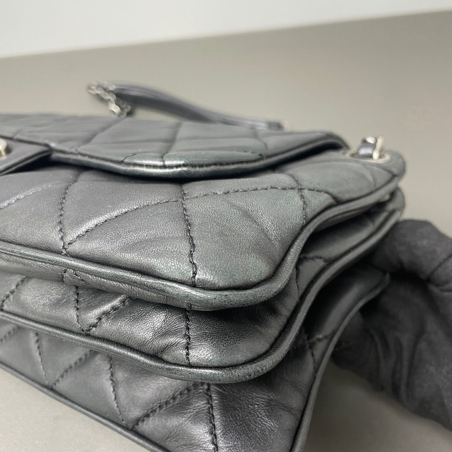 Chanel Chanel Quilted Lambskin Shoulder Bag Size ONE SIZE - 12 Thumbnail