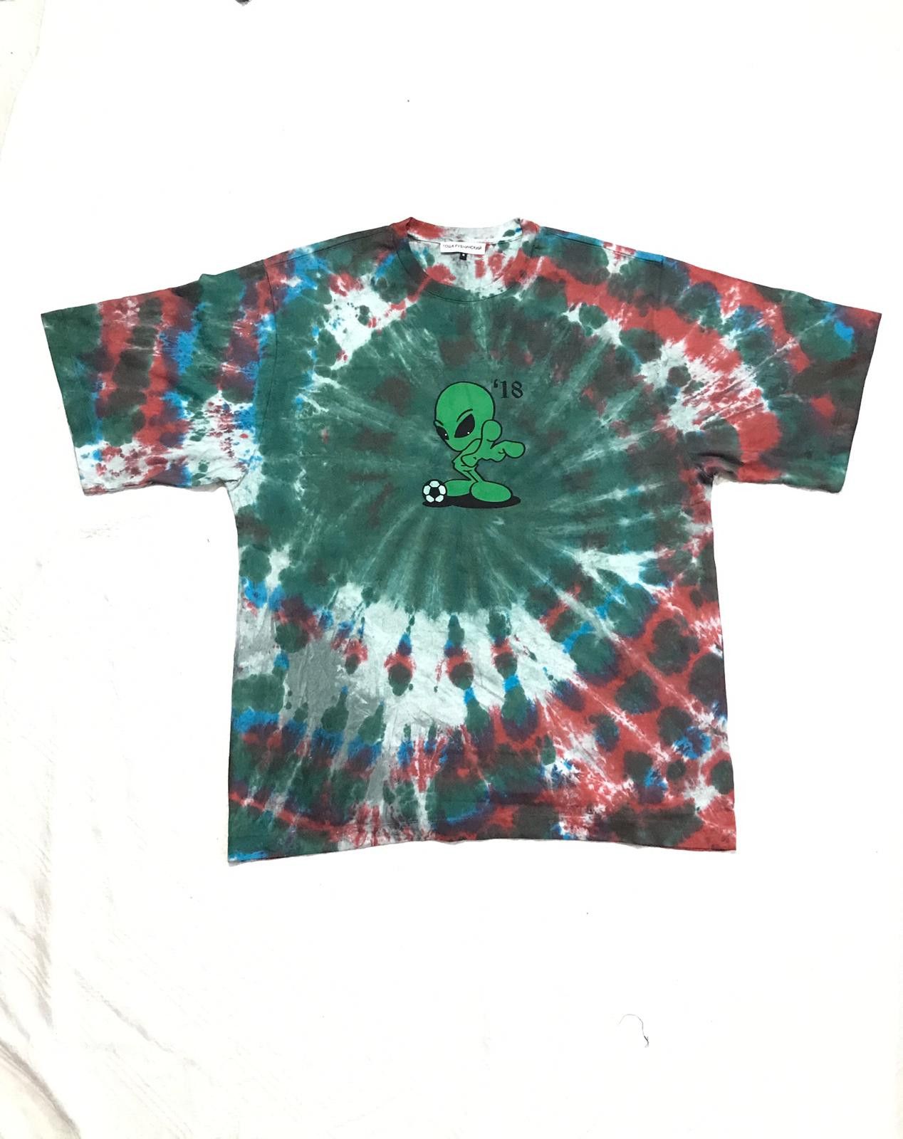 bz16 gosha rubchinskiy green alien logo