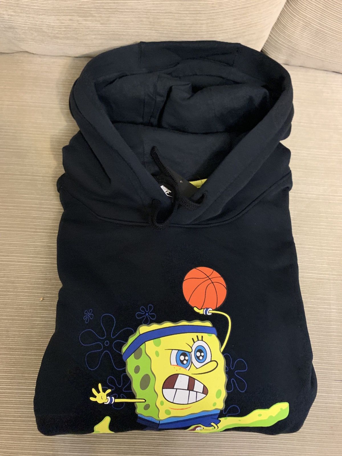 nike kyrie spongebob pullover hoodie