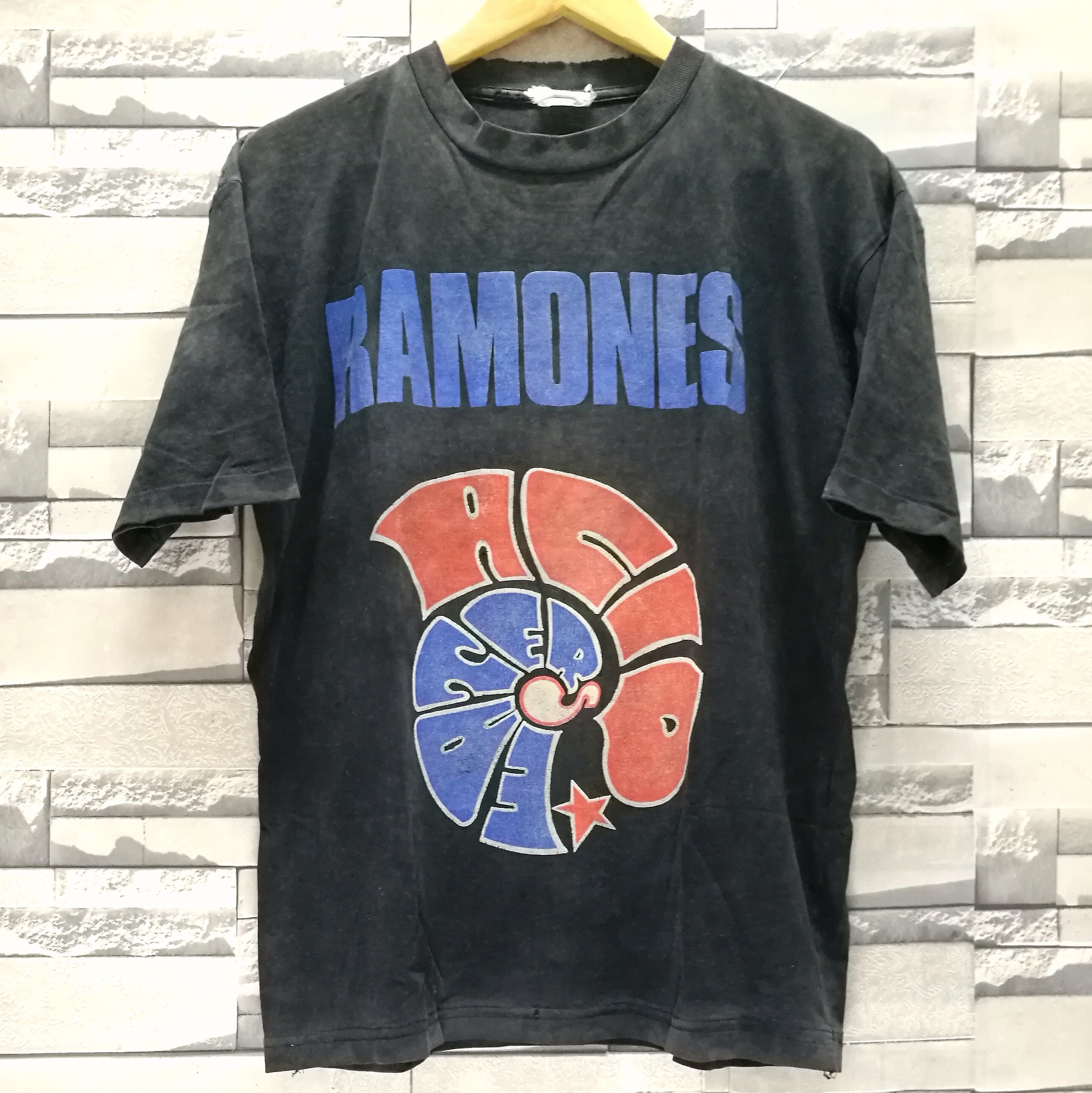 Vintage Rare!! Vintage RAMONES Acid Eater Japan Tour 1994 t shirt