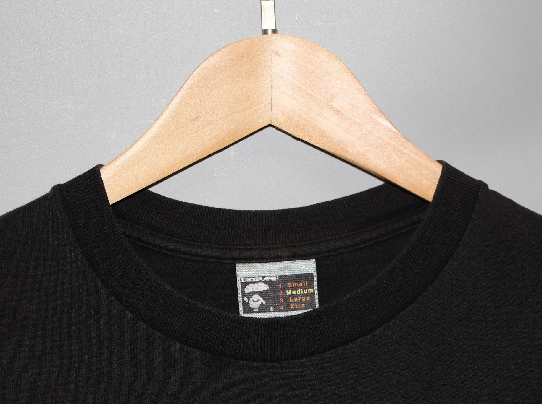 Bape Bape Girl Sta Logo Vintage Tee Size US M / EU 48-50 / 2 - 7 Thumbnail