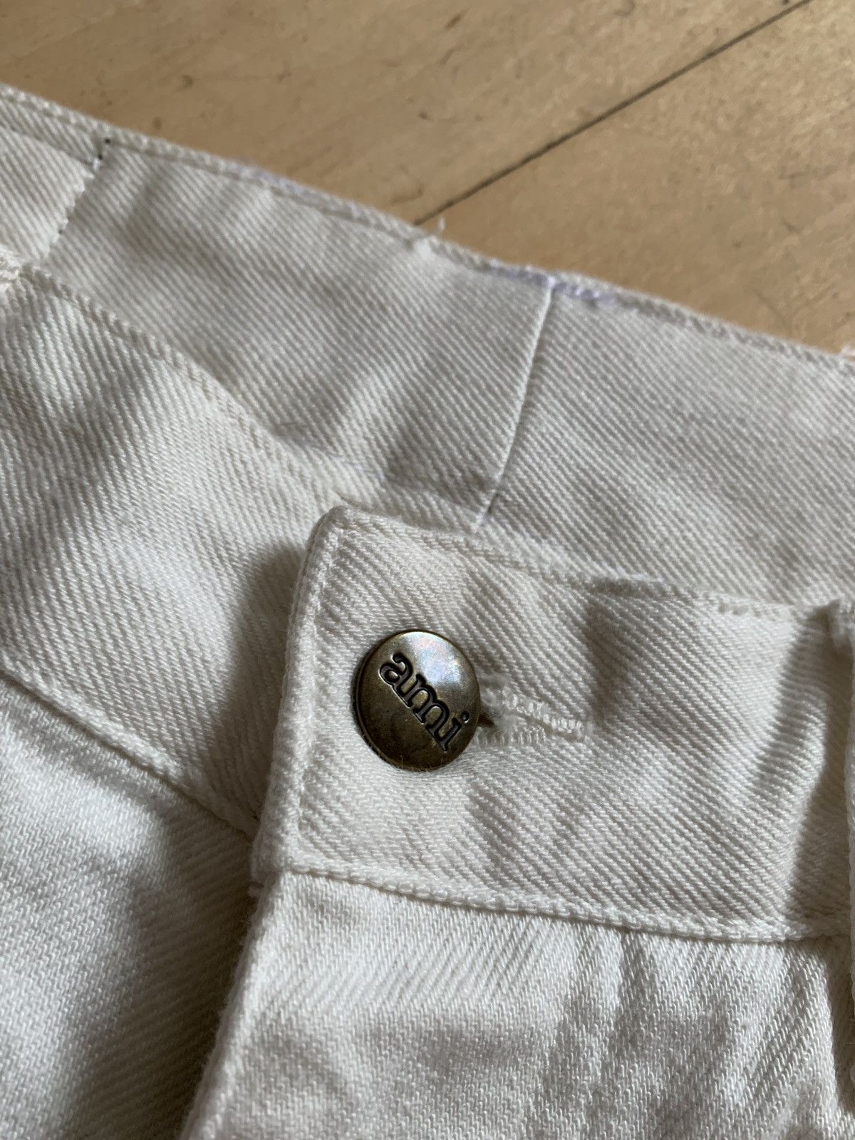 AMI AMI Cream Off white denim size 32 regular fit Size US 32 / EU 48 - 2 Thumbnail