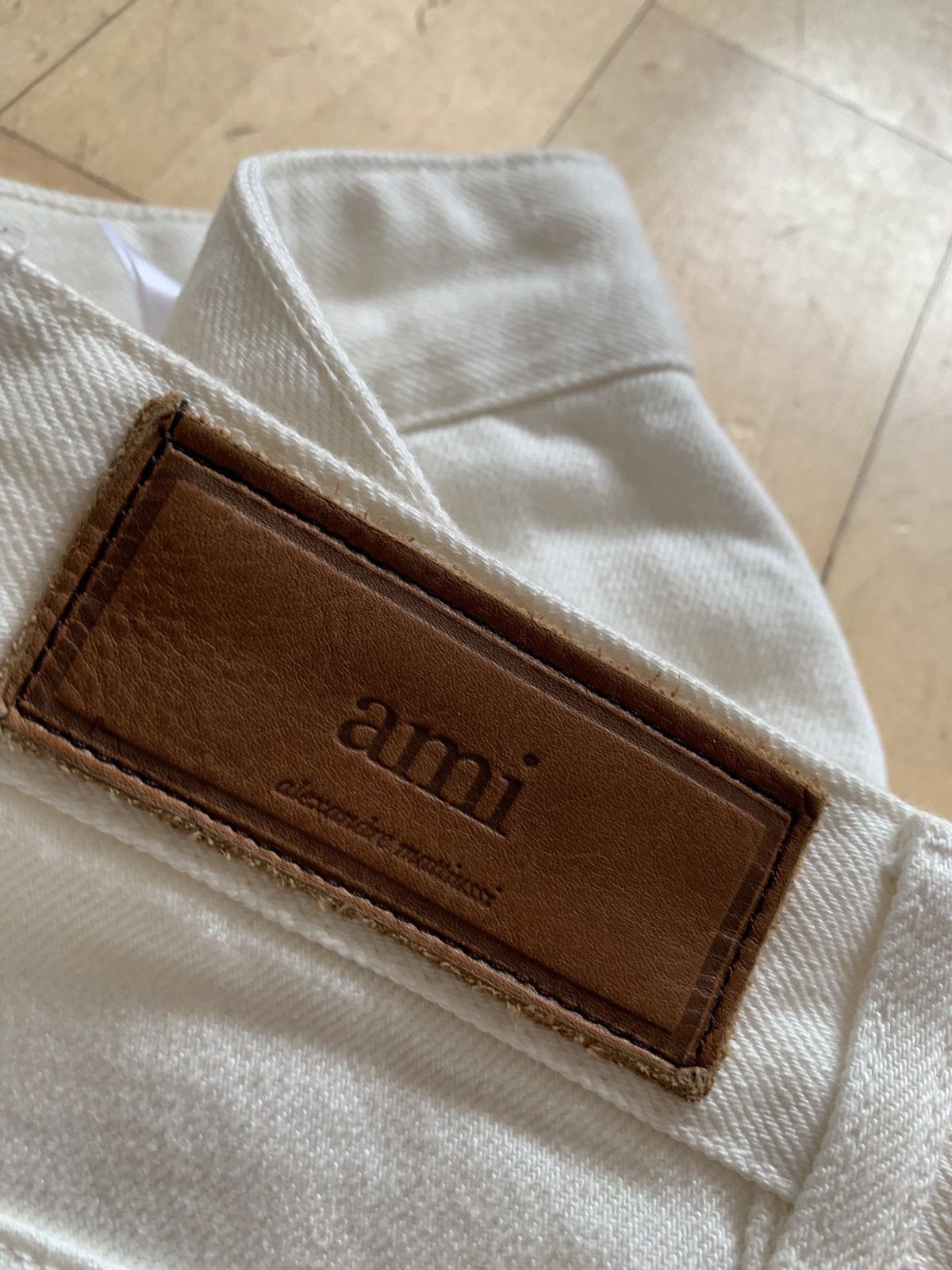 AMI AMI Cream Off white denim size 32 regular fit Size US 32 / EU 48 - 4 Thumbnail