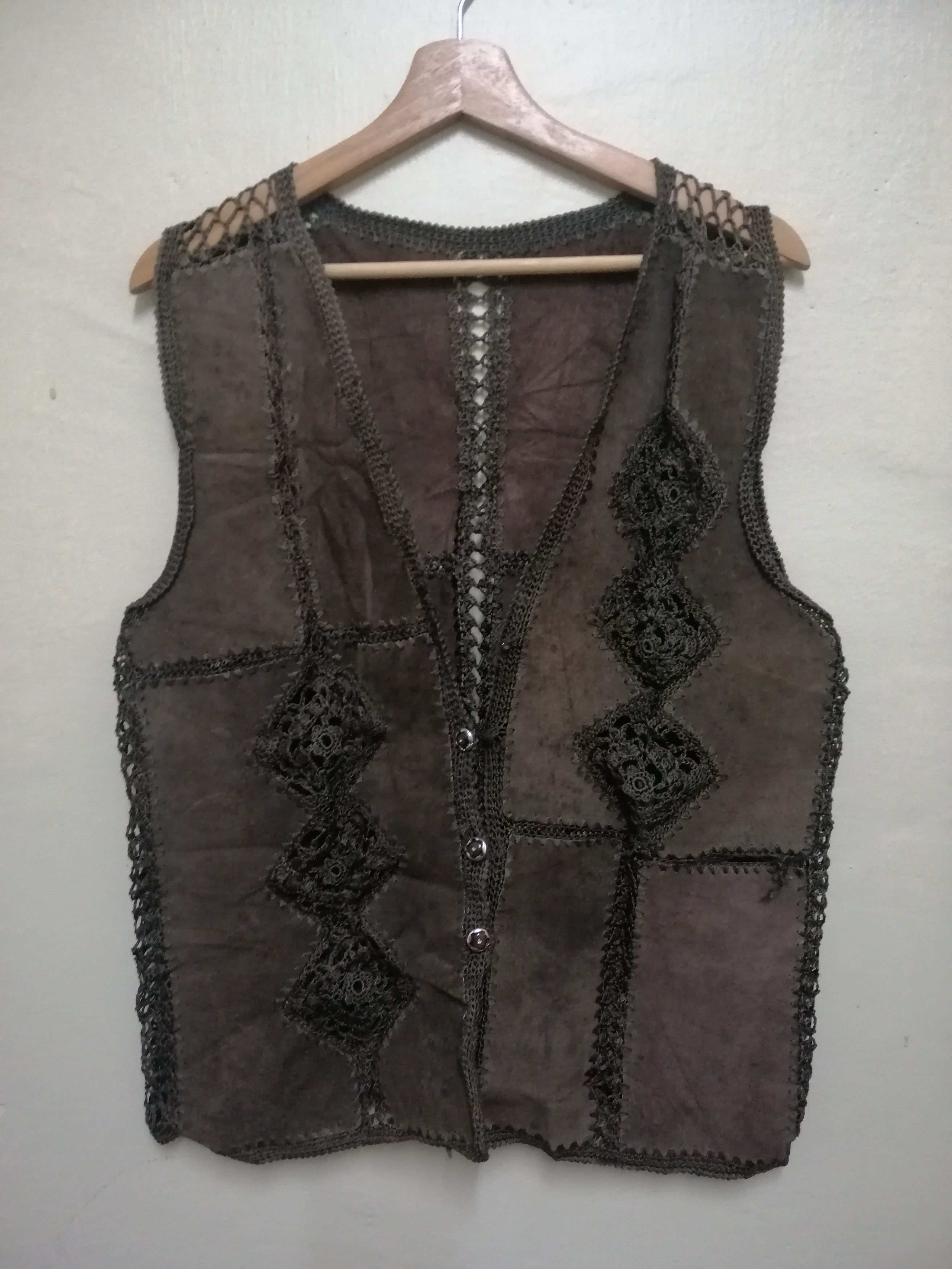Japanese Brand Vintage Pacthwork Leather Classics Design Vest Jacket Size US M / EU 48-50 / 2 - 1 Thumbnail