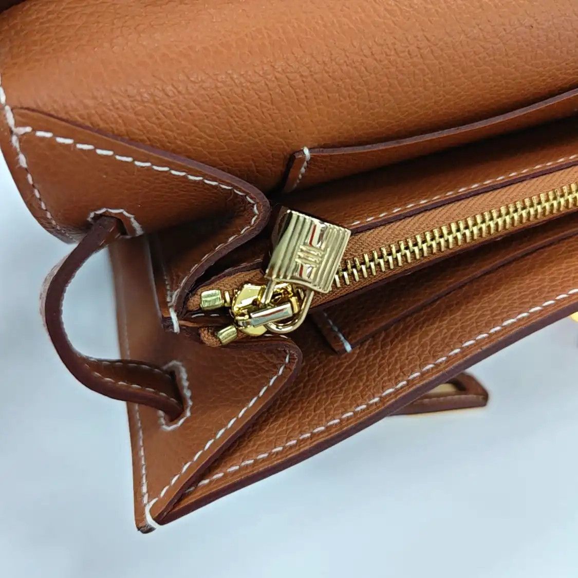 Hermes Hermes Kelly To Go 20 Gold Brown Epsom cowhide leather Kelly shoulder bag crossb Size ONE SIZE - 11 Thumbnail