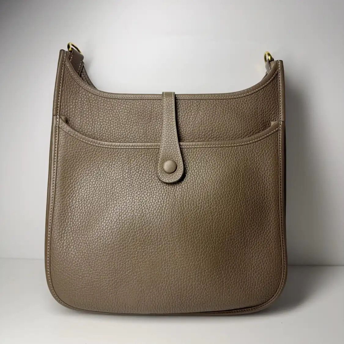 Hermes Hermes Evelyne PM Etoupe Togo cowhide leather cutout Evelyne shoulder bag silver Size ONE SIZE - 4 Thumbnail