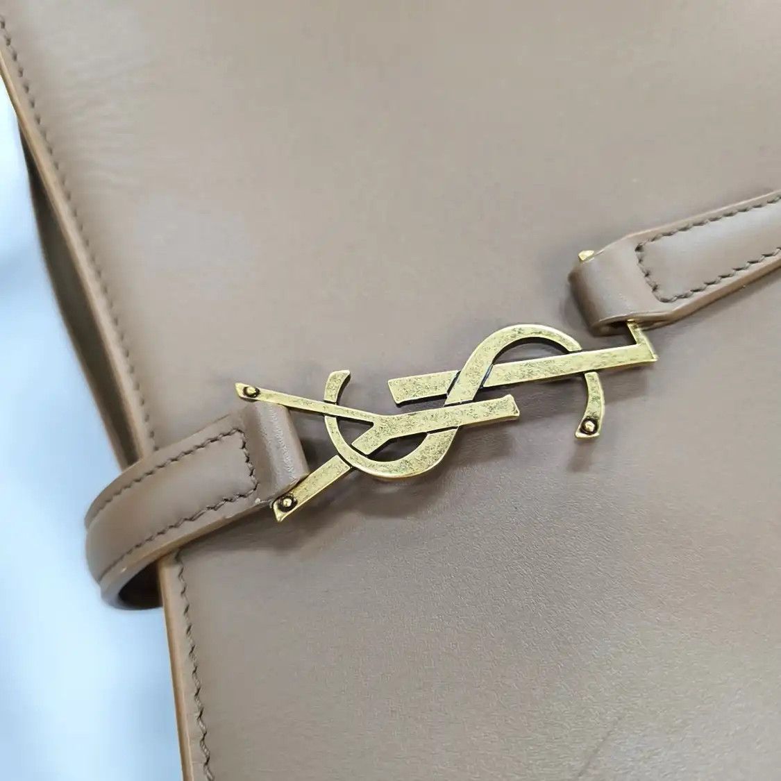 Saint Laurent Paris Saint Laurent Paris YSL LE 37 Large brown cowhide leather shoulder bag handbag c Size ONE SIZE - 10 Thumbnail