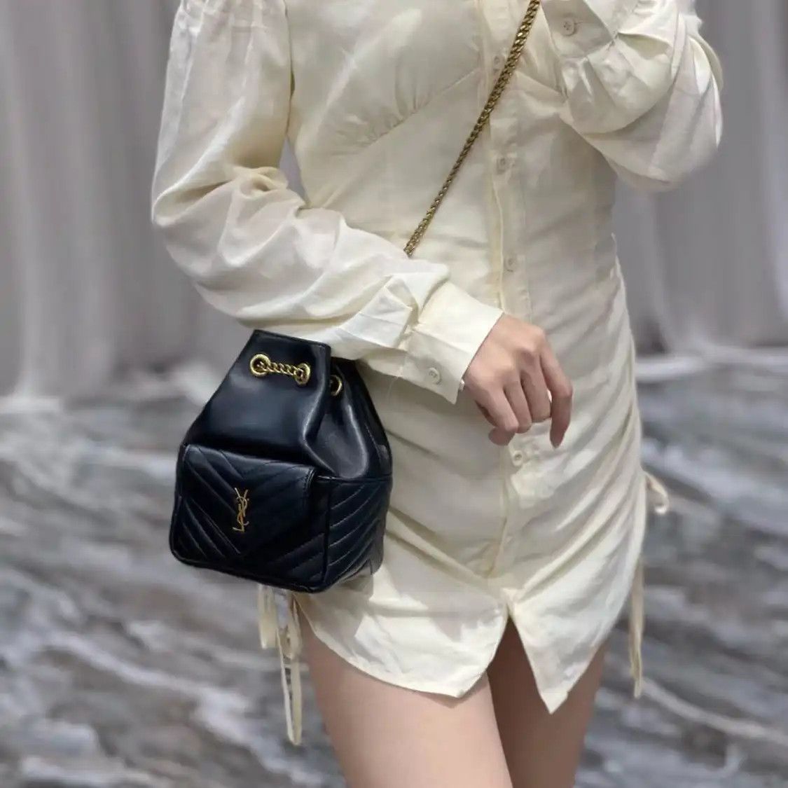 Saint Laurent Paris Saint Laurent Paris YSL bucket bag black sheepskin quilted Vcrossbody bag Size ONE SIZE - 8 Thumbnail
