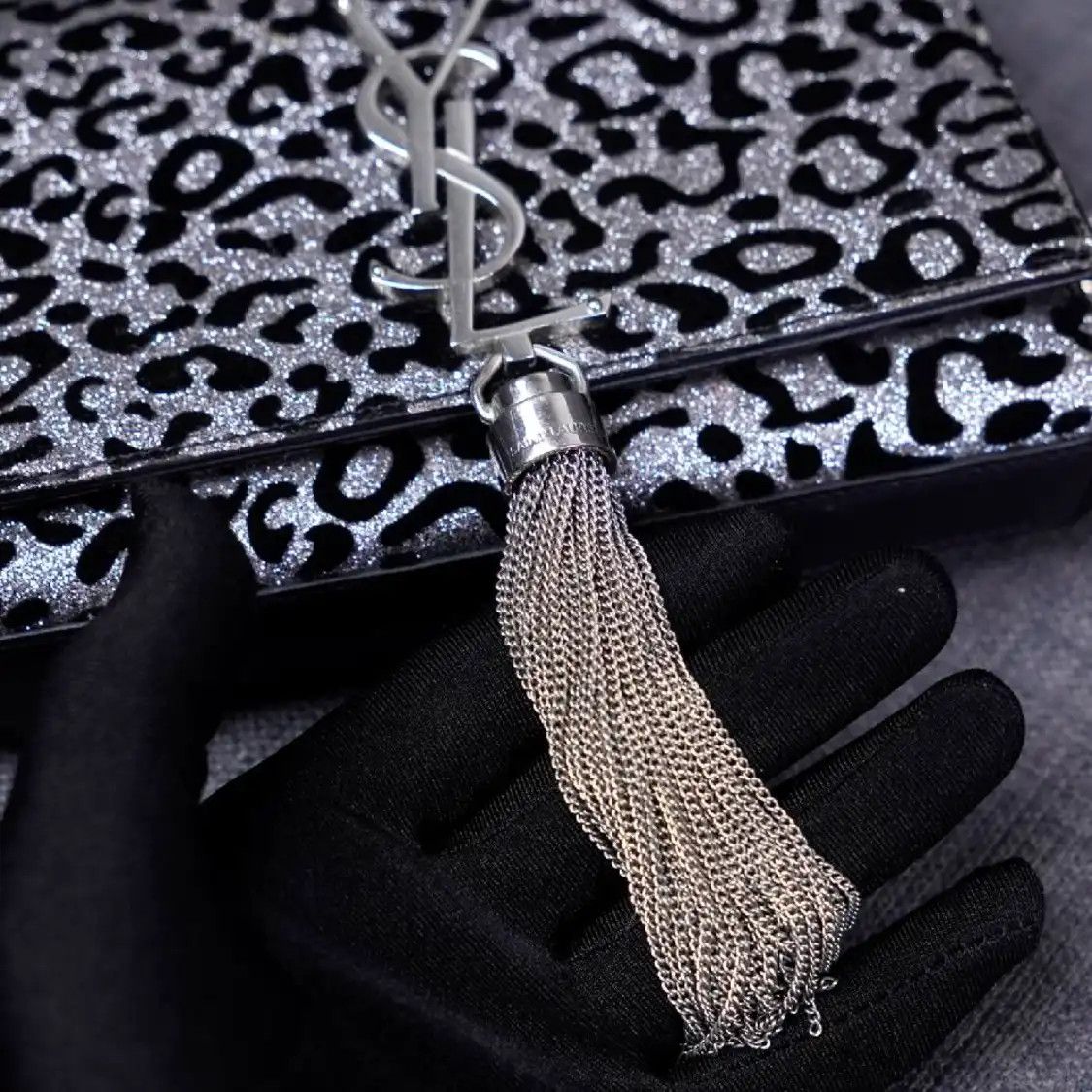 Saint Laurent Paris Saint Laurent Paris YSL KATE mini silver suede fringe flap bag chain bag crossbo Size ONE SIZE - 5 Thumbnail
