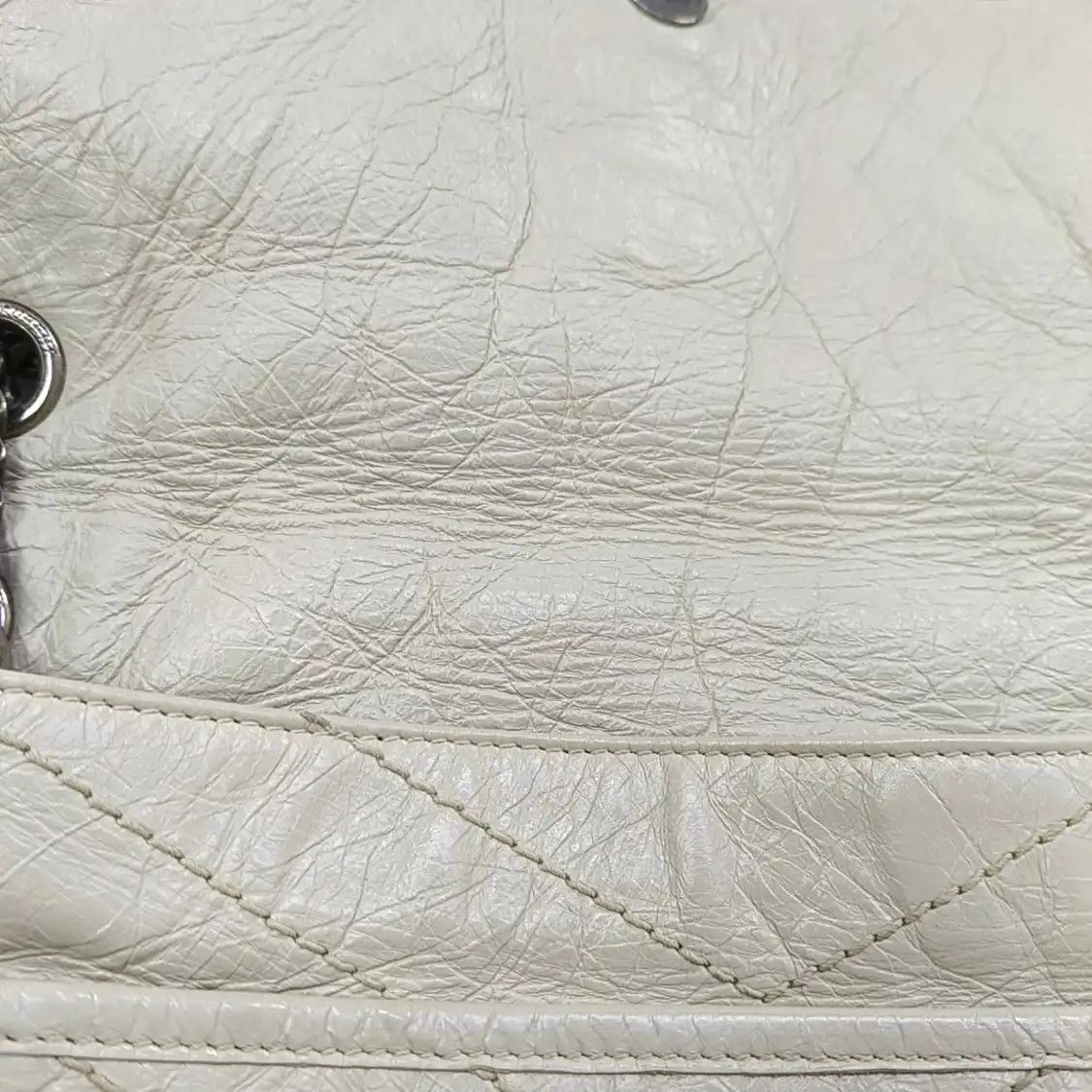 Saint Laurent Paris Saint Laurent Paris YSL NIKI Medium beige cowhide leather quilted Vshoulder bag Size ONE SIZE - 9 Thumbnail
