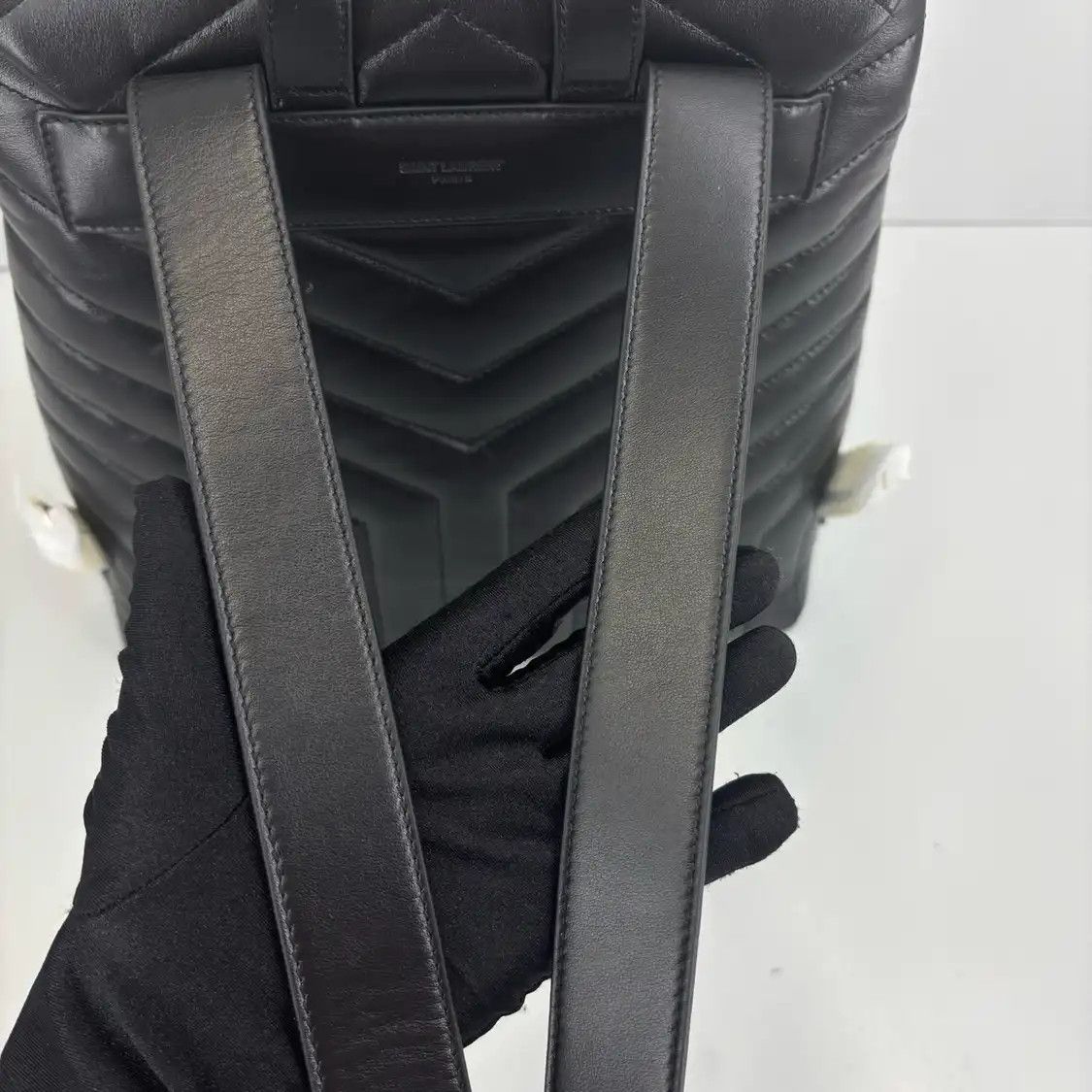 Saint Laurent Paris Saint Laurent Paris YSL LOULOU black cowhide leather quilted Vsquare minibackpac Size ONE SIZE - 7 Thumbnail