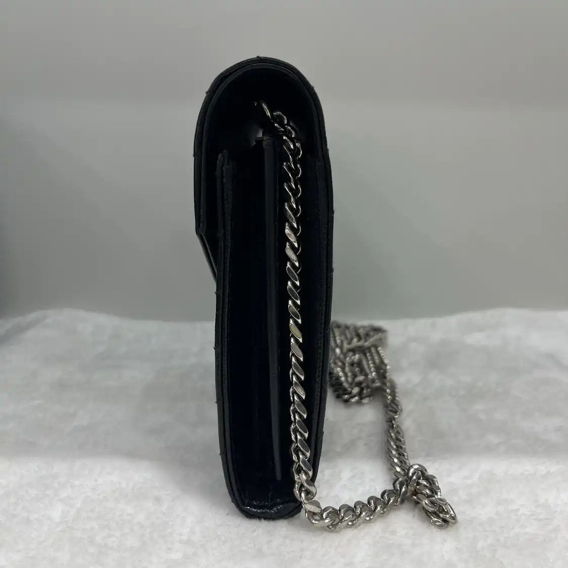 Saint Laurent Paris Saint Laurent Paris YSL MONOGRAM Medium black cowhide leather quilted Vcrossbody Size ONE SIZE - 2 Thumbnail