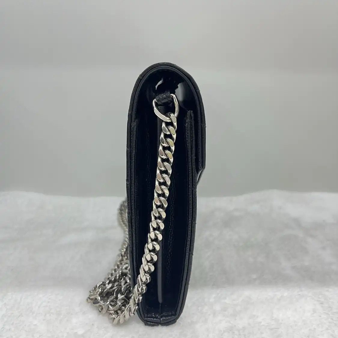 Saint Laurent Paris Saint Laurent Paris YSL MONOGRAM Medium black cowhide leather quilted Vcrossbody Size ONE SIZE - 3 Thumbnail