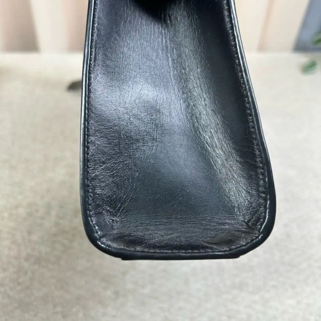 Saint Laurent Paris Saint Laurent Paris YSL MANHATTAN Medium black cowhide leather 曼哈顿bag crossbody Size ONE SIZE - 6 Thumbnail