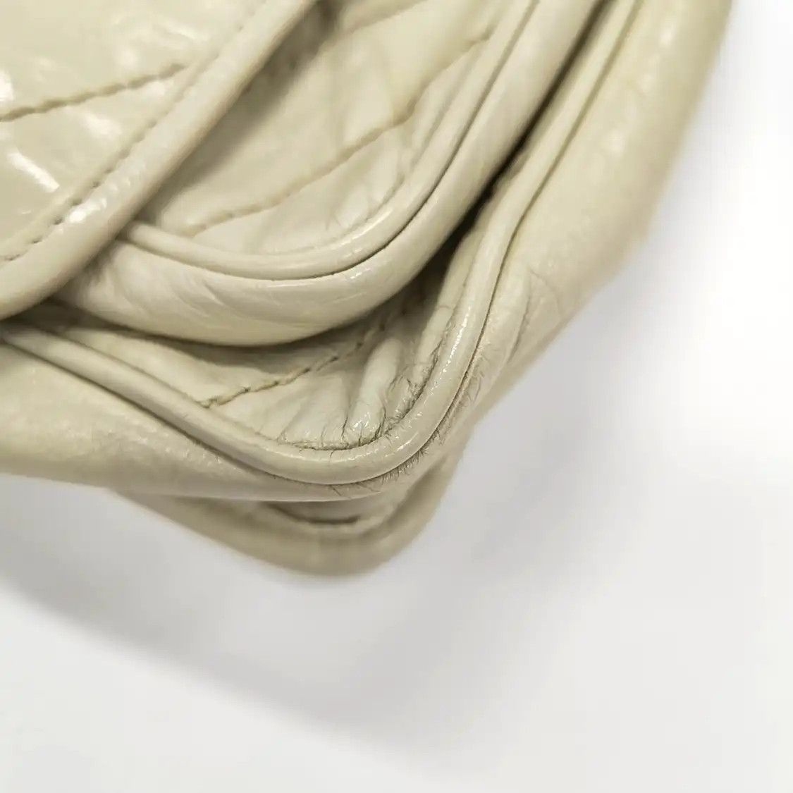 Saint Laurent Paris Saint Laurent Paris YSL NIKI Small beige cowhide leather quilted Vshoulder bag r Size ONE SIZE - 12 Thumbnail