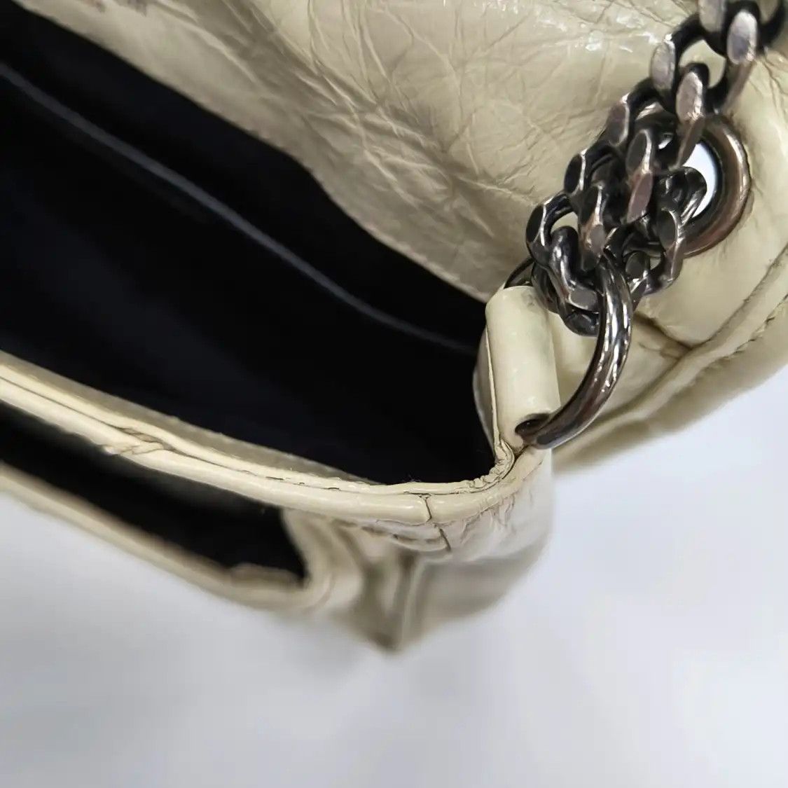 Saint Laurent Paris Saint Laurent Paris YSL NIKI Small beige cowhide leather quilted Vshoulder bag r Size ONE SIZE - 15 Thumbnail