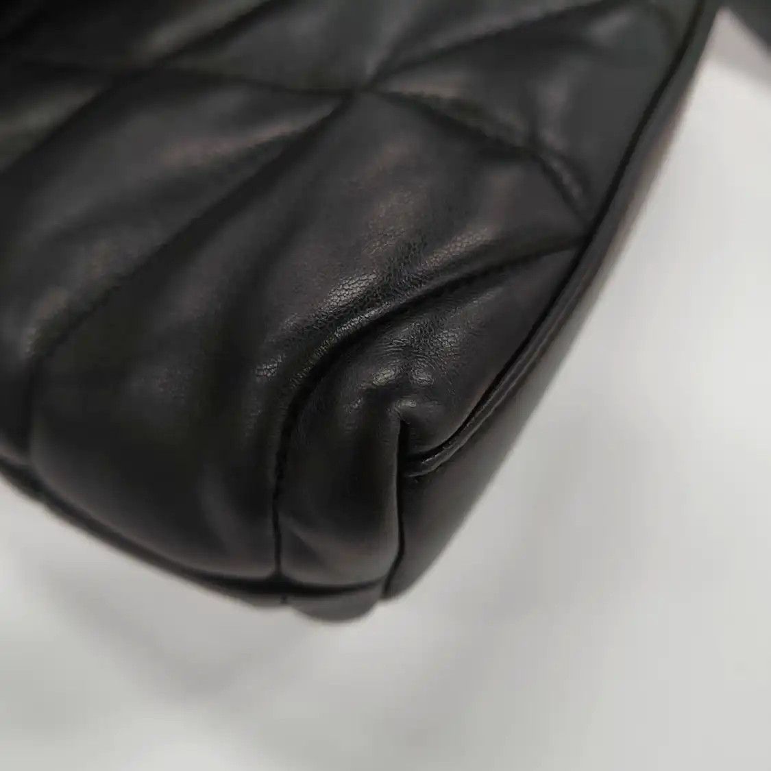 Saint Laurent Paris Saint Laurent Paris YSL PUFFER mini black sheepskin quilted Venvelope clutch sho Size ONE SIZE - 10 Thumbnail