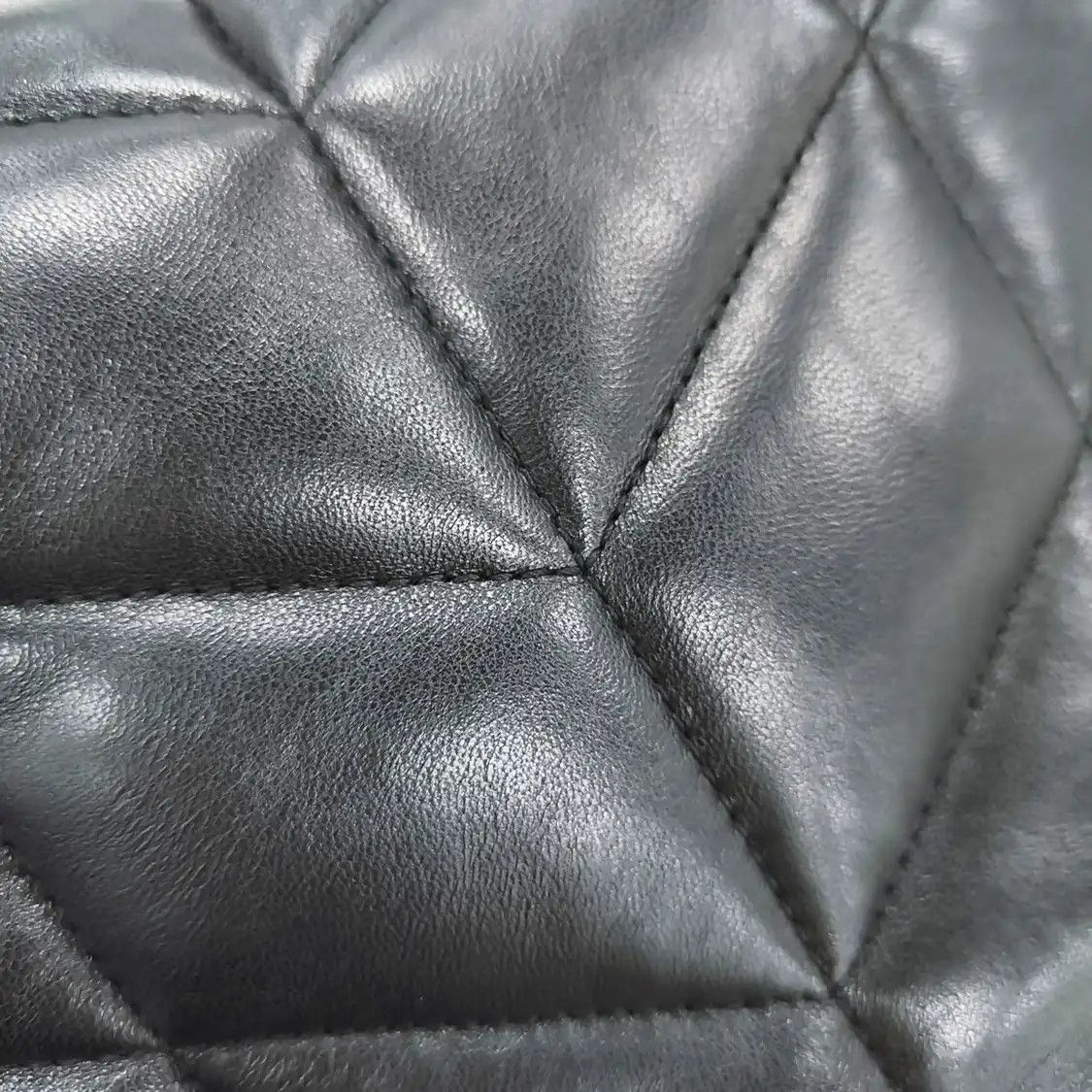 Saint Laurent Paris Saint Laurent Paris YSL PUFFER mini black sheepskin quilted Venvelope clutch sho Size ONE SIZE - 9 Thumbnail