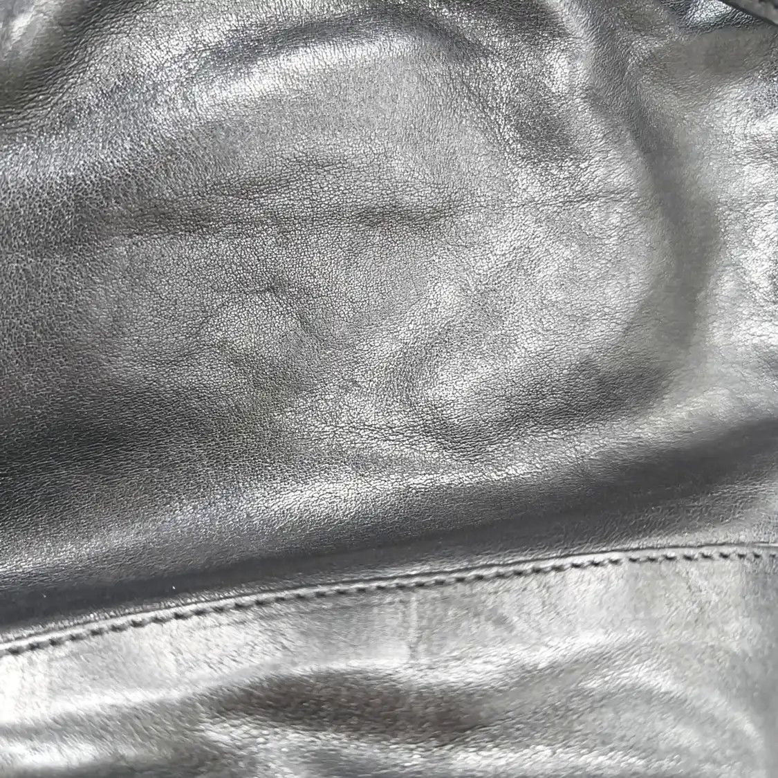 Saint Laurent Paris Saint Laurent Paris YSL bucket bag black cowhide leather shoulder bag crossbody Size ONE SIZE - 9 Thumbnail