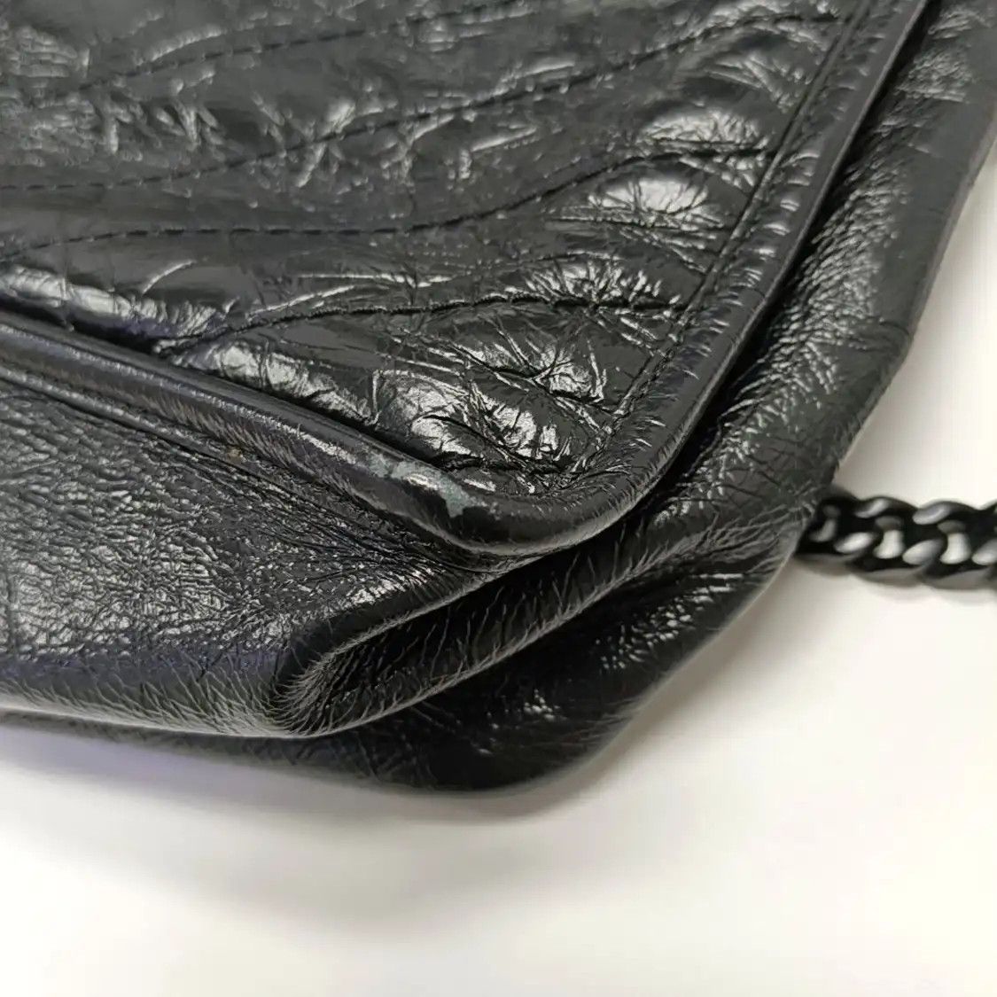 Saint Laurent Paris Saint Laurent Paris YSL NIKI black cowhide leather quilted Vshoulder bag black r Size ONE SIZE - 15 Thumbnail