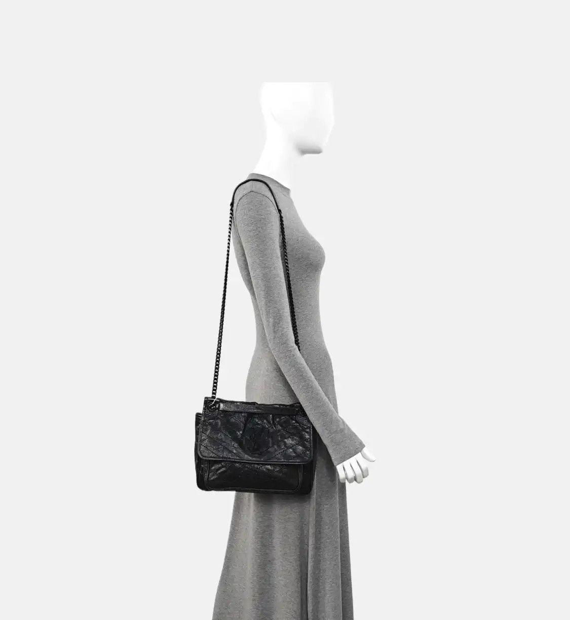 Saint Laurent Paris Saint Laurent Paris YSL NIKI black cowhide leather quilted Vshoulder bag black r Size ONE SIZE - 2 Thumbnail