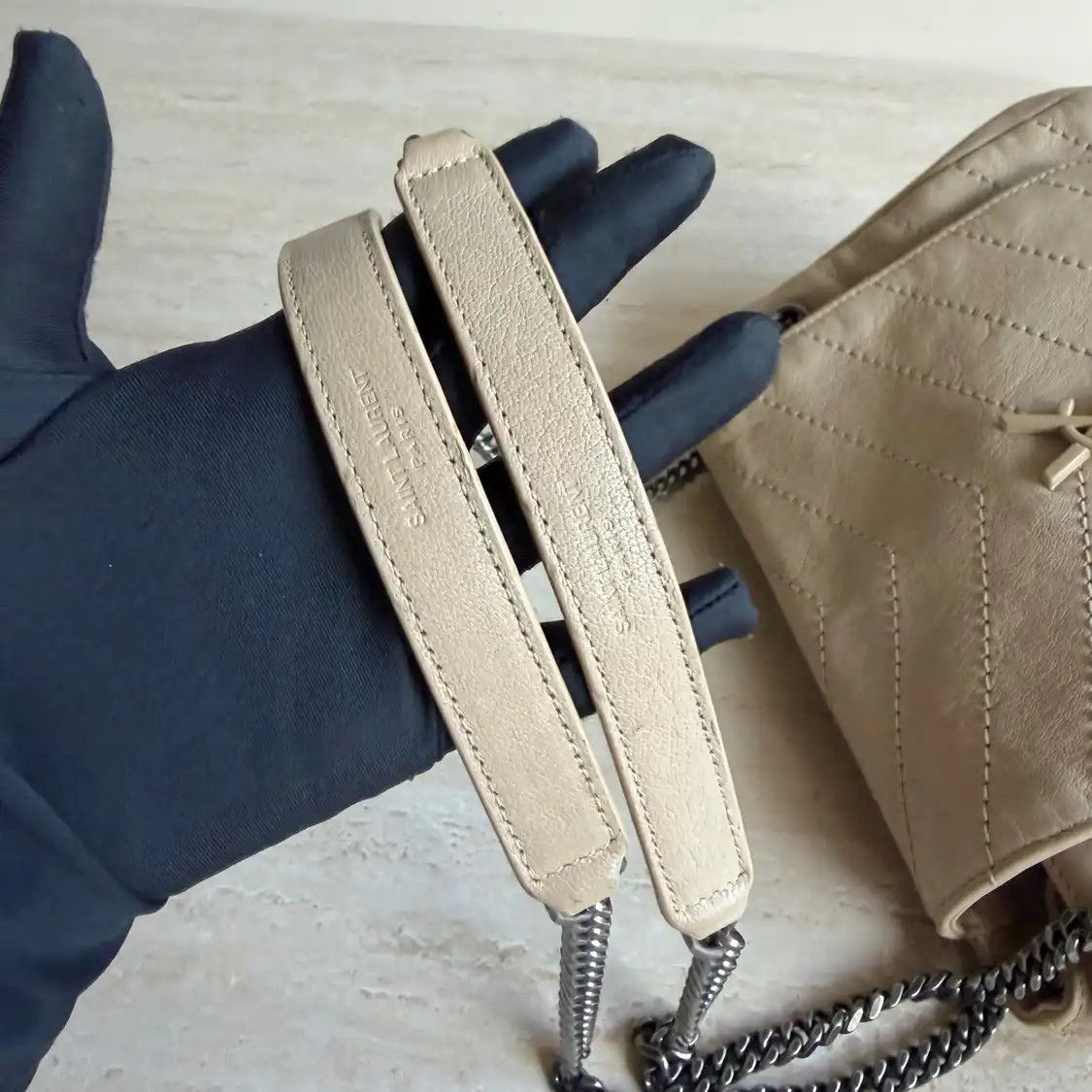 Saint Laurent Paris Saint Laurent Paris YSL NOLITA Small beige sheepskin quiltedV洛丽塔shoulder bag Size ONE SIZE - 7 Thumbnail
