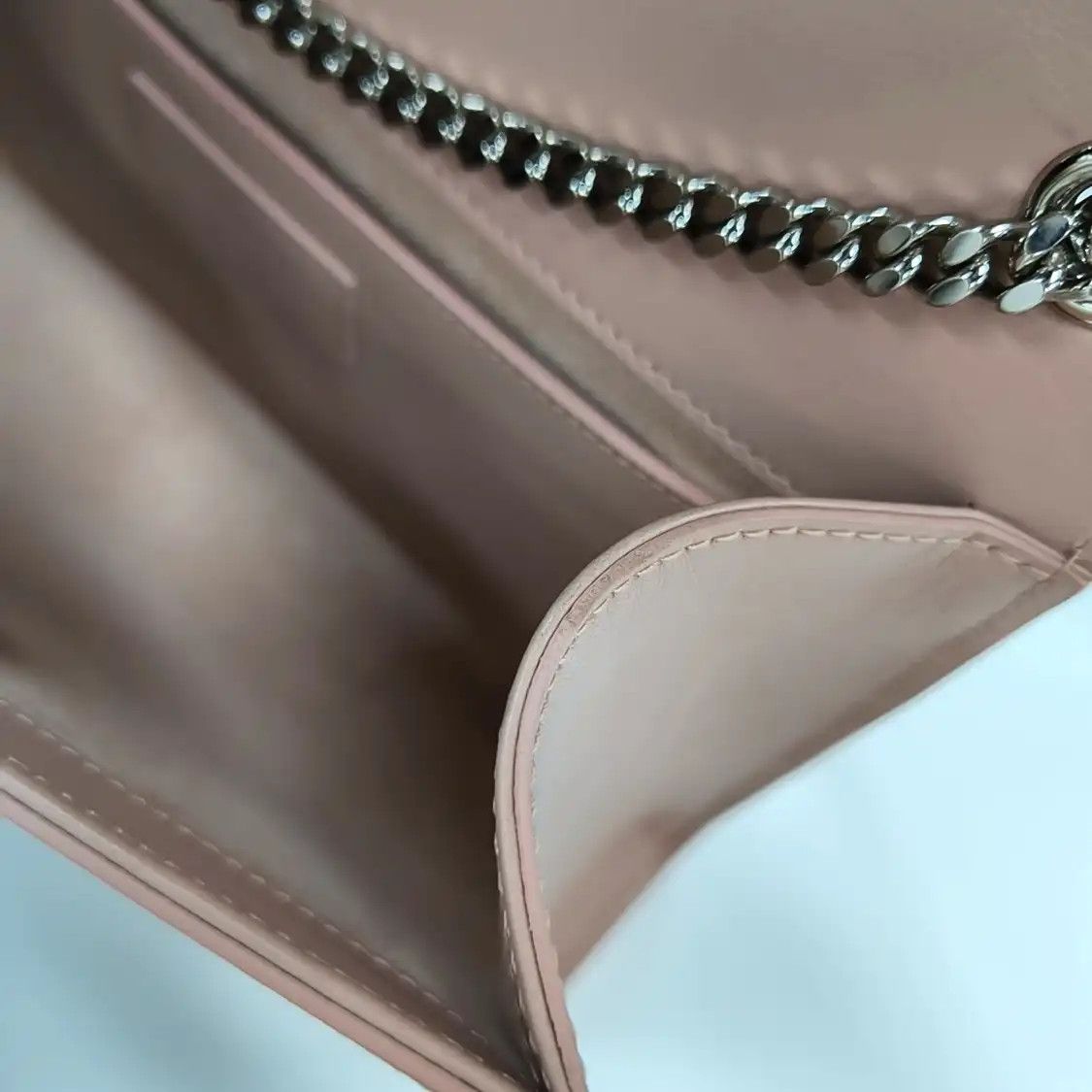 Saint Laurent Paris Saint Laurent Paris YSL KATE Medium pink cowhide leather fringe flap bag chain b Size ONE SIZE - 14 Thumbnail