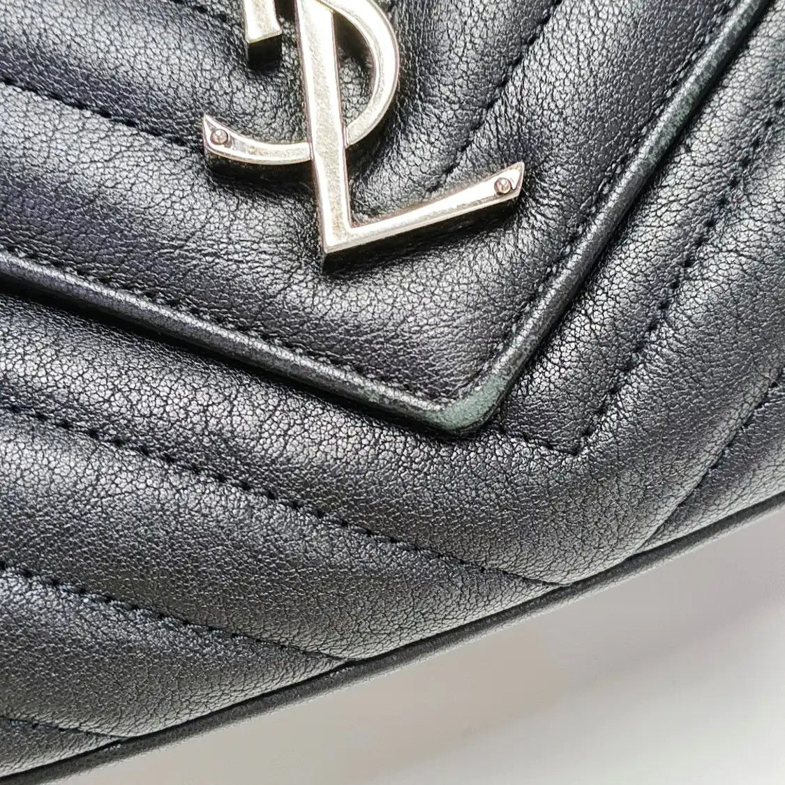 Saint Laurent Paris Saint Laurent Paris YSL COLLEGE Large black cowhide leather quilted Venvelope cl Size ONE SIZE - 12 Thumbnail