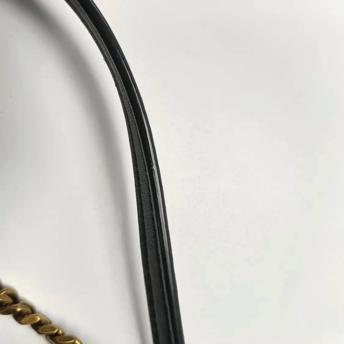 Saint Laurent Paris Saint Laurent Paris YSL black sheepskin quilted handbag gold hardware Size ONE SIZE - 8 Thumbnail