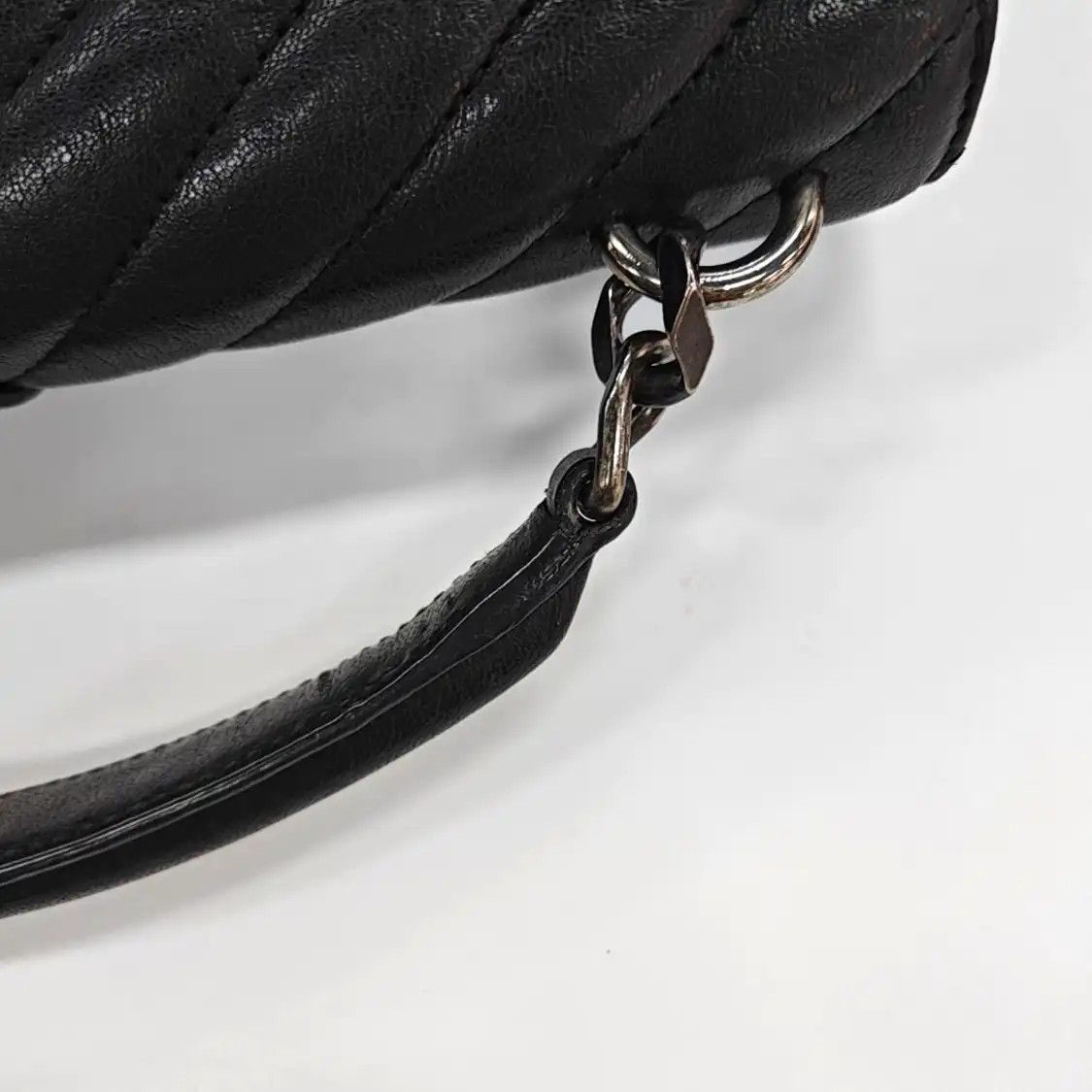 Saint Laurent Paris Saint Laurent Paris YSL COLLEGE Medium black sheepskin quilted Vshoulder bag cro Size ONE SIZE - 13 Thumbnail