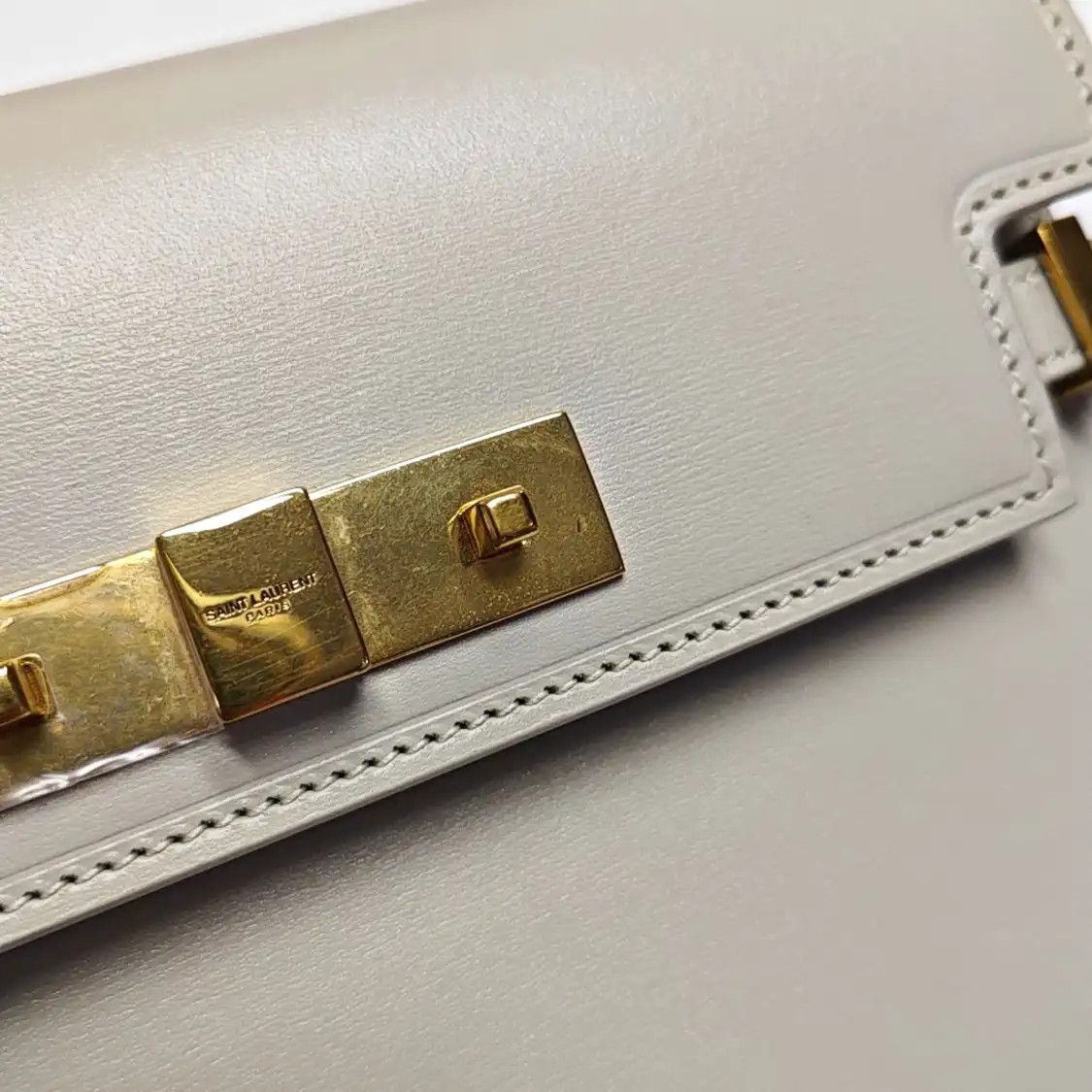 Saint Laurent Paris Saint Laurent Paris YSL MANHATTAN mini white cowhide leather 曼哈顿bag shoulder bag Size ONE SIZE - 9 Thumbnail