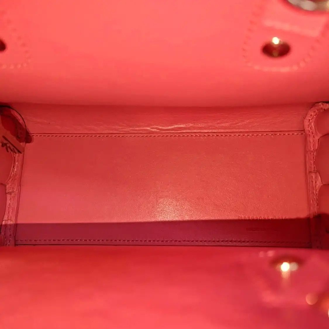 Saint Laurent Paris Saint Laurent Paris YSL SAC DE JOUR Nano pink cowhide leather shoulder bag cross Size ONE SIZE - 7 Thumbnail