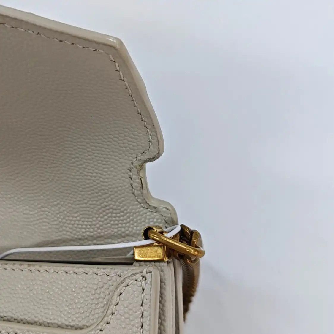 Saint Laurent Paris Saint Laurent Paris YSL CASSANDRA white cowhide leather shoulder bag handbag gol Size ONE SIZE - 9 Thumbnail