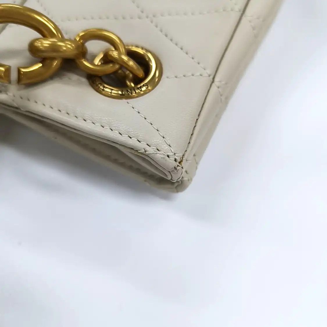 Saint Laurent Paris Saint Laurent Paris YSL white sheepskin quilted shoulder bag crossbody bag gold Size ONE SIZE - 12 Thumbnail