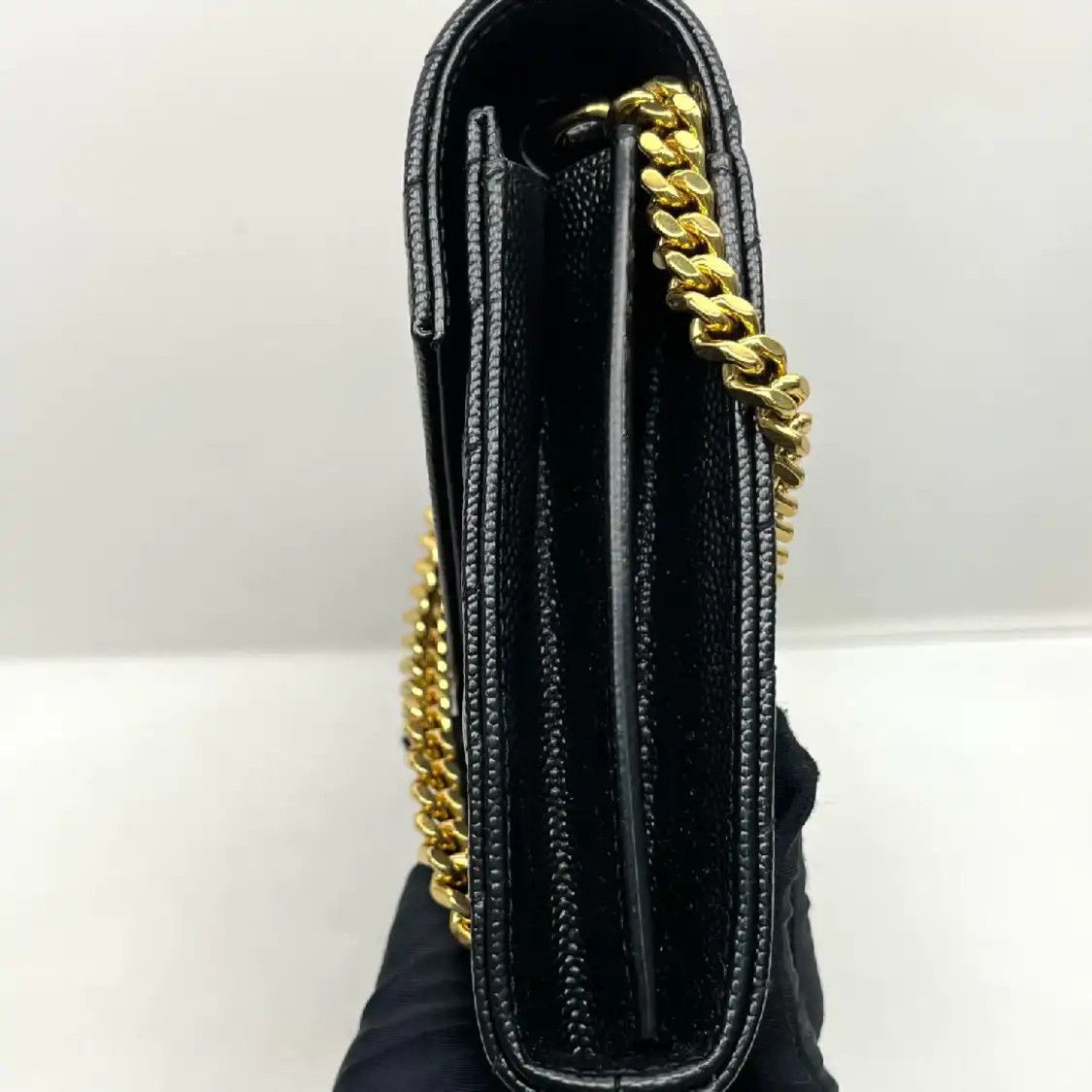 Saint Laurent Paris Saint Laurent Paris YSL MONOGRAM Medium black cowhide leather quilted Vshoulder Size ONE SIZE - 3 Thumbnail