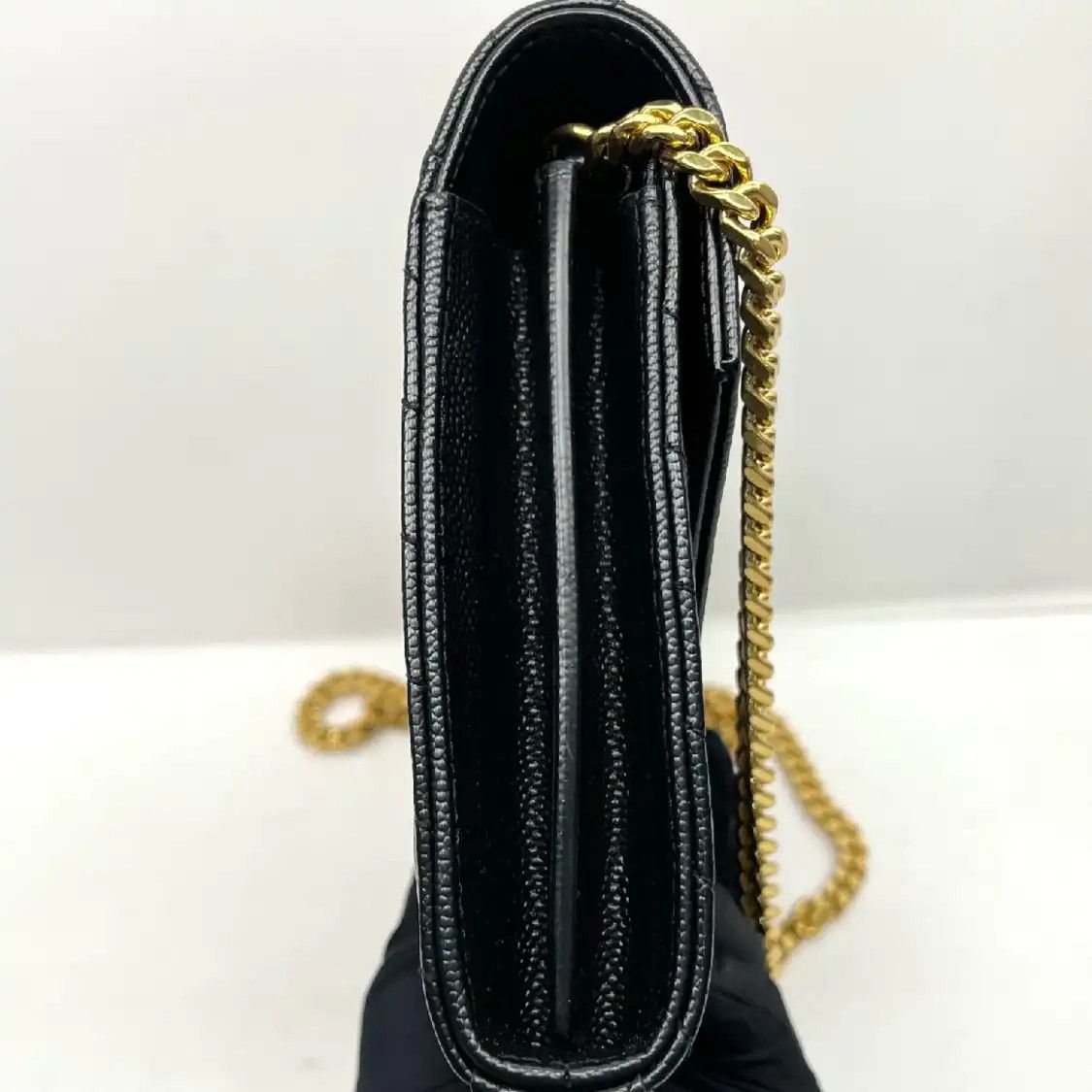 Saint Laurent Paris Saint Laurent Paris YSL MONOGRAM Medium black cowhide leather quilted Vshoulder Size ONE SIZE - 2 Thumbnail