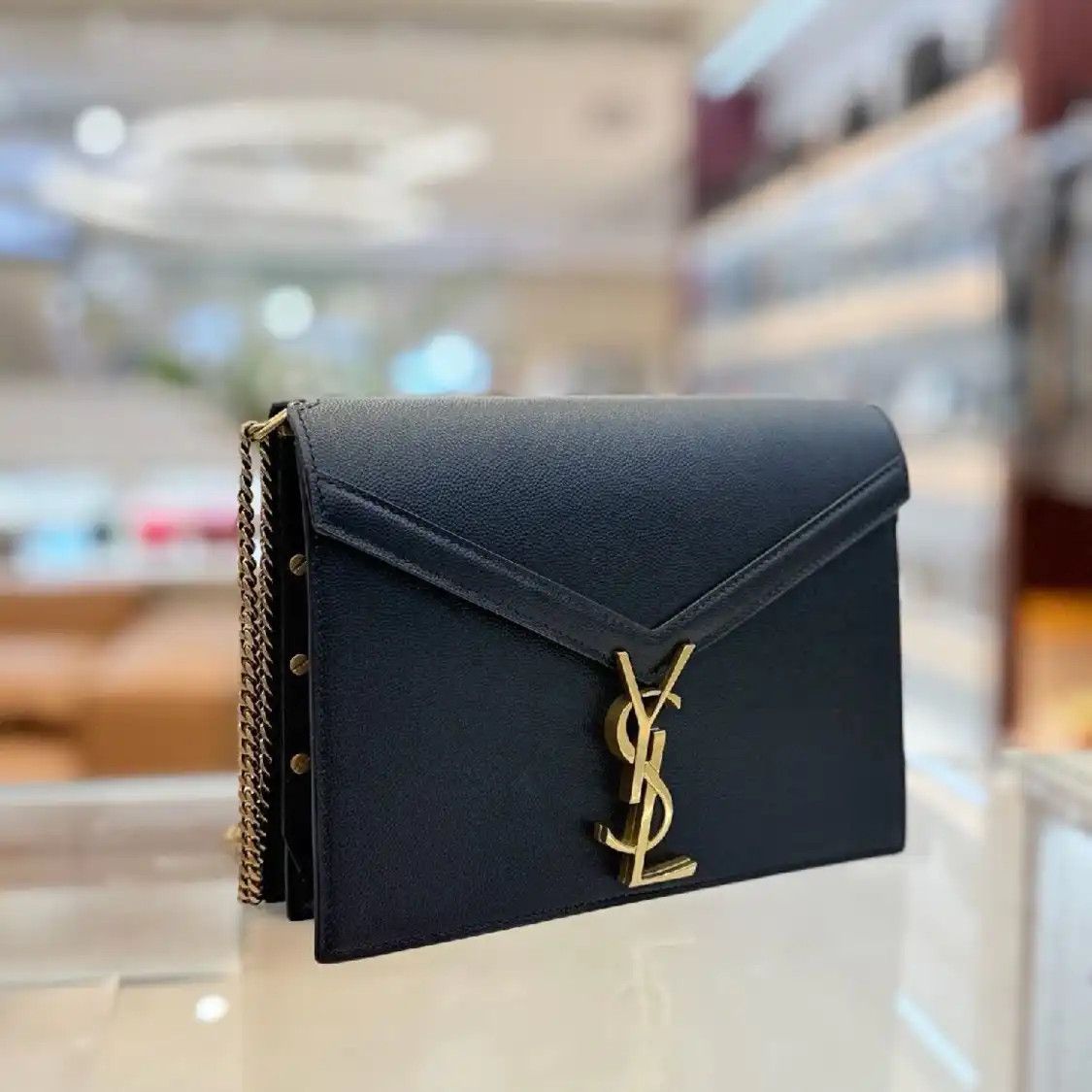 Saint Laurent Paris Saint Laurent Paris YSL CASSANDRA black cowhide leather quilted pebbled crossbod Size ONE SIZE - 4 Thumbnail