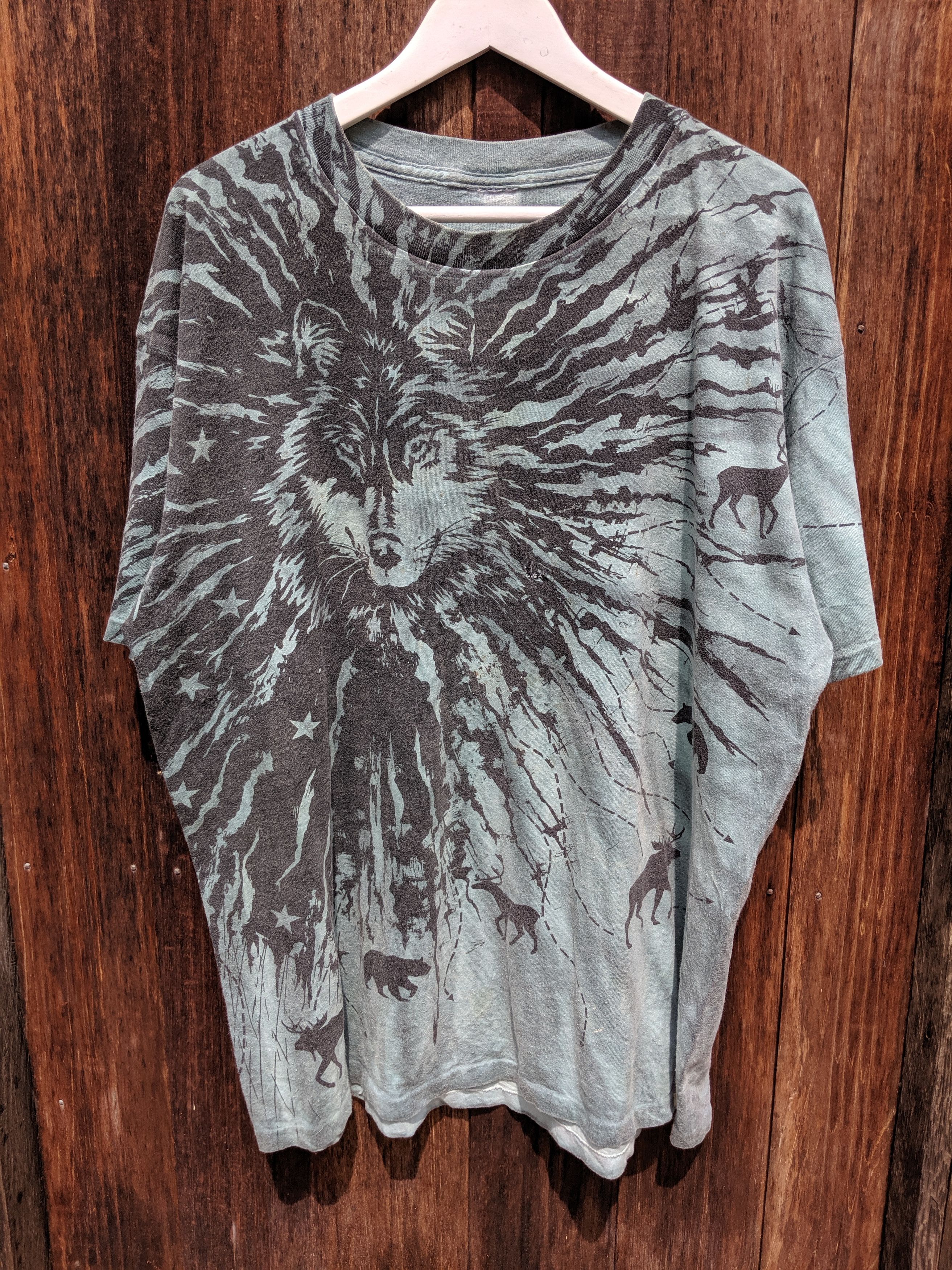 Vintage 90s animal tee/habitat fullprint sneaky tee